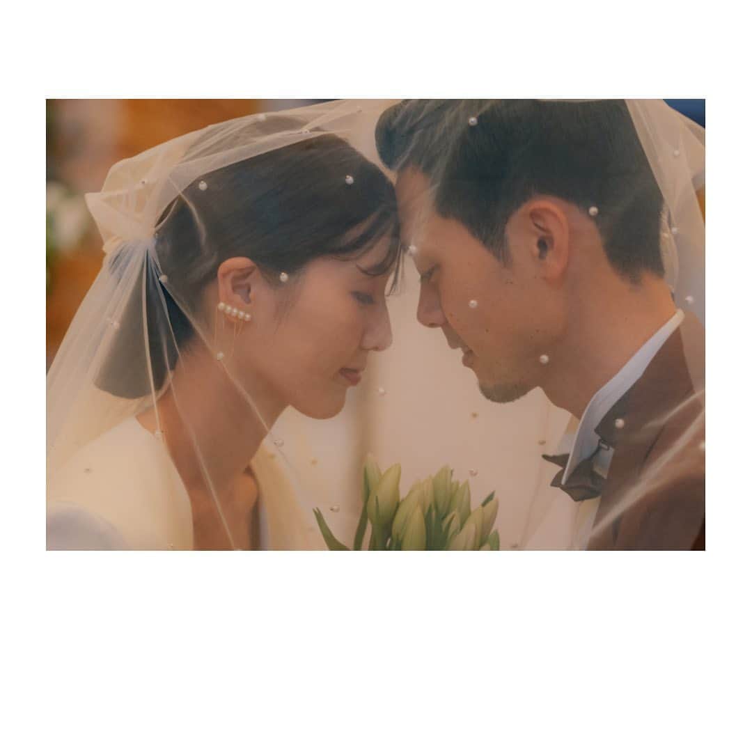 結婚式場 ヴィラ・デ・マリアージュ宇都宮のインスタグラム：「. 　　 パールのベール🫧 イヤリングとドレスの質感とマッチしてとても綺麗です 　　 　　  #プロヴァンス⁡⁡ #フランス⁡⁡ #南フランスの街⁡⁡⁡ #ヴィラデマリアージュ⁡⁡⁡⁡⁡⁡⁡ #ヴィラデマリアージュ宇都宮⁡⁡⁡⁡⁡⁡⁡ #自然⁡ #ナチュラルウエディング⁡ #宇都宮結婚式⁡⁡⁡⁡ #那須結婚式⁡⁡⁡⁡⁡ #栃木結婚式⁡⁡⁡⁡⁡⁡⁡ #宇都宮結婚式場⁡⁡⁡⁡⁡⁡⁡ #那須結婚式場⁡⁡⁡⁡⁡ #栃木結婚式場⁡⁡⁡⁡⁡⁡⁡ #那須ウエディング⁡⁡⁡⁡⁡ #宇都宮ドレスショップ⁡⁡⁡⁡⁡⁡⁡ #ウェディングドレス  #栃木ドレスショップ⁡⁡⁡⁡⁡⁡ #ヴィラ花嫁⁡⁡⁡⁡⁡⁡⁡ #宇都宮花嫁⁡⁡⁡⁡⁡⁡⁡ #栃木花嫁⁡⁡ #宇都宮レストラン⁡ #栃木レストラン⁡ #宇都宮カフェ⁡ #栃木カフェ」