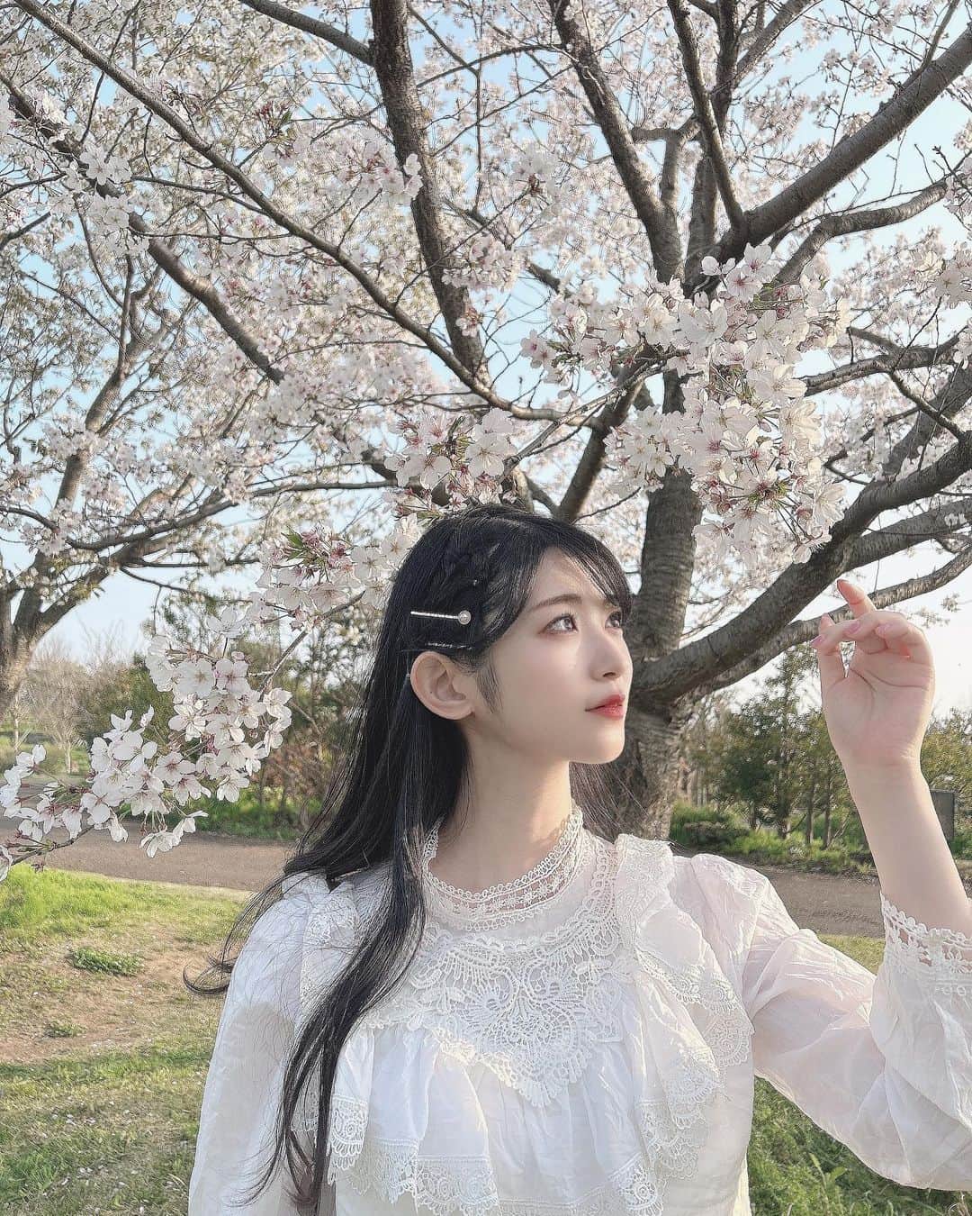 れみぱんのインスタグラム：「単純なので冬が終わって本当に毎日気持ちが明るい👍💓笑」