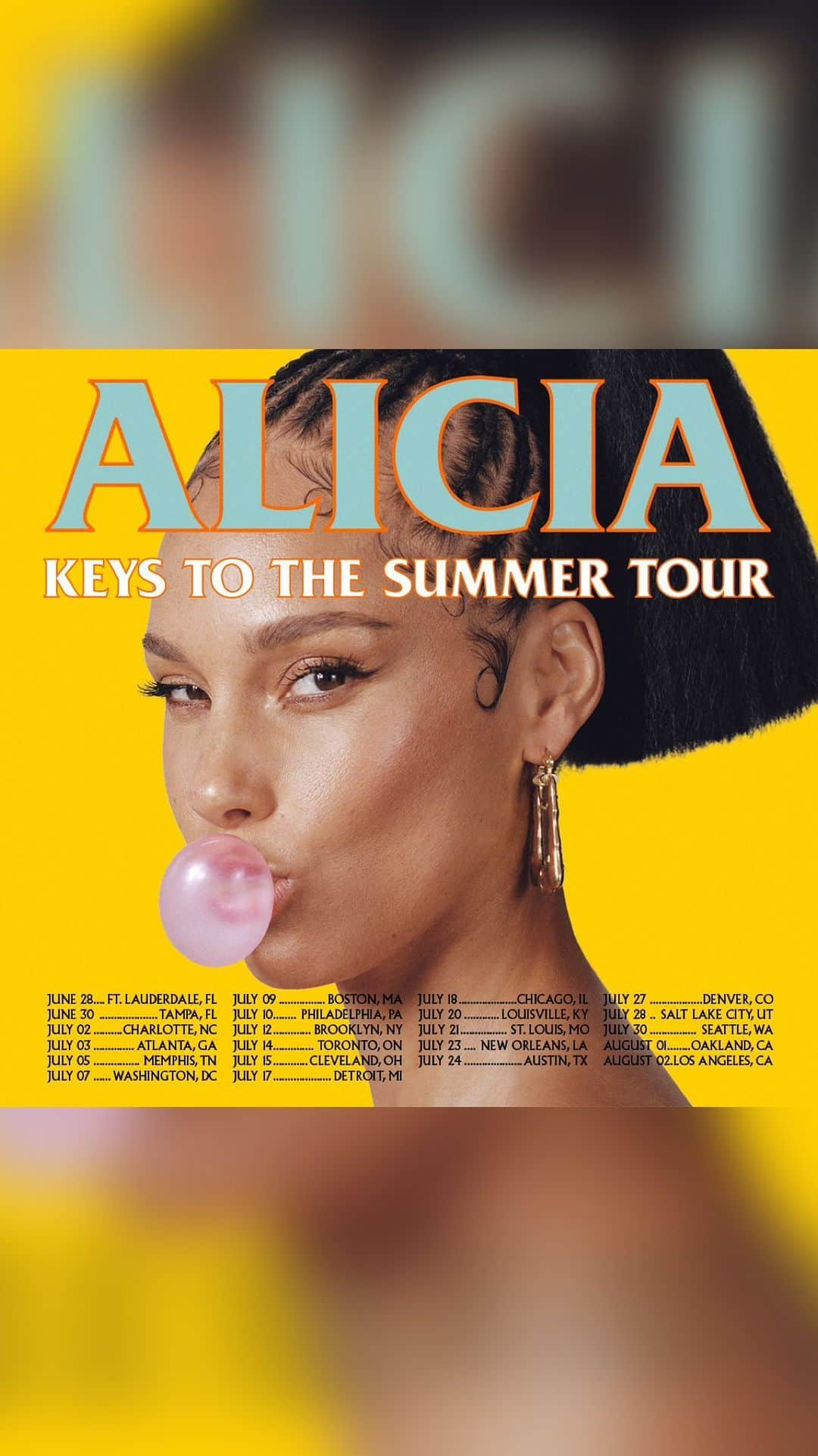 アリシア・キーズのインスタグラム：「KEYS TO THE SUMMER TOUR 🗝️☀️I’m about to bring you these NEW VIBRATIONNNSSSS ⚡️⚡️⚡️🌟🌟🌟My first ever 360 tour!!  Where are you pullin’ up to rock with me?」