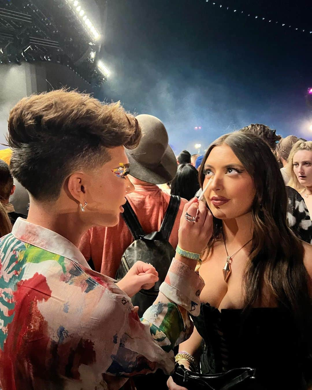 ジェームス・チャールズさんのインスタグラム写真 - (ジェームス・チャールズInstagram)「chella dump 🤪」4月19日 4時45分 - jamescharles