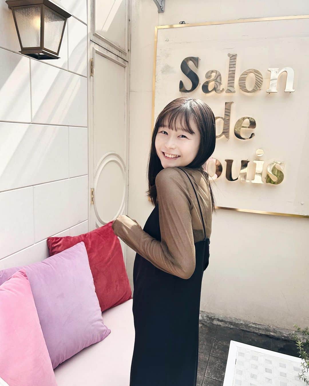 のインスタグラム：「🪿🫖」