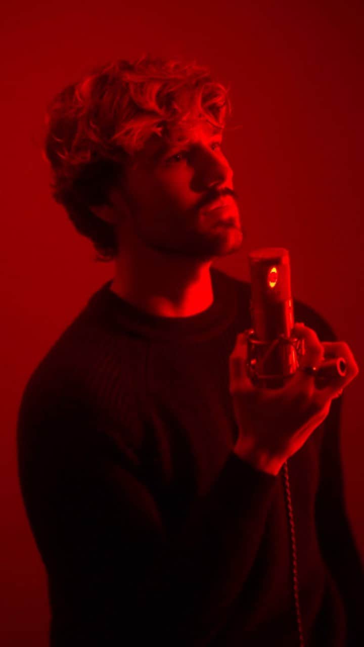 ジェイコブ・ホワイトサイズのインスタグラム：「how you loved me in 10 days ♥️🧡 #newmusic」