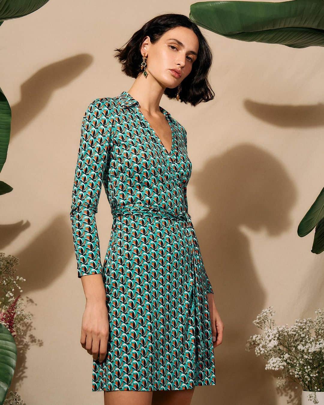 ダイアン フォン ファステンバーグのインスタグラム：「The dress that started it all. There’s a reason we’re known for our Silk Jersey styles. #DVF」