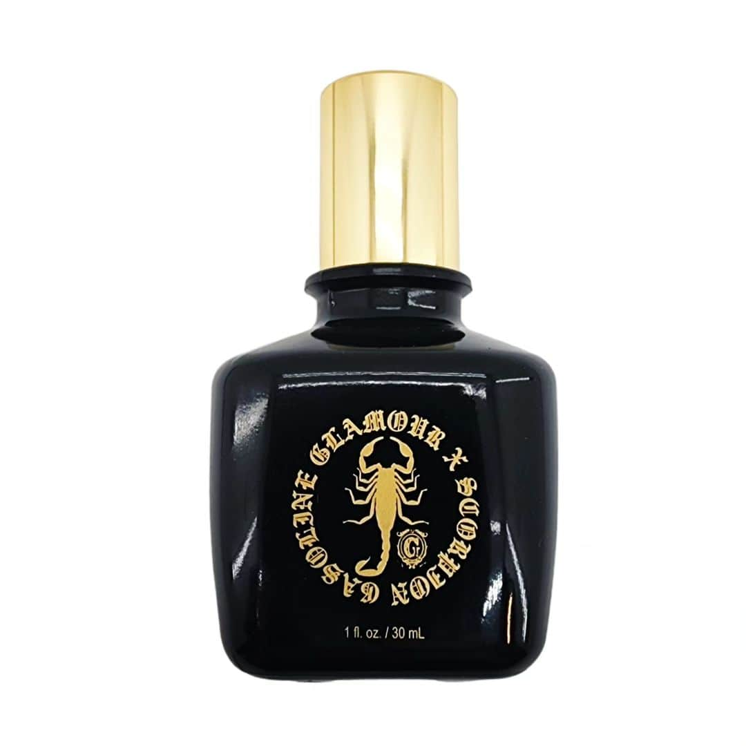 ガソリングラマーのインスタグラム：「GASOLINE GLAMOUR X SCORPION FRAGRANCE SAMPLE/TRAVEL SIZE A FULL 3ML FITS IN YOUR POCKET, PURSE OR FANNY PACK.   PRICE RANGE $22 - $34  30ML FULL SIZE RANGE $112 - $200  SHOP HERE: ⬇️⬇️⬇️ https://gasolineglamour.com/collections/sample-sizes-fragrance  GASOLINE GLAMOUR X SCORPION  #ORGANIC #ORGANICSKINCARE #VEGAN #VEGANSKINCARE #INDIEFRAGRANCE  #GREENBEAUTY #CRUELTYFREE #CANDLES  #FRAGRANCE  #SKINCARE  #EMPIRE #IDONTQUIT #BURYYOURDOUBTS #OFTENIMITATEDNEVERDUPLICATED #WOMAN #FIGHTER #TRUEGRIT  #TRYME  #THEONLYLAWISSURVIVAL #PLAYFORBLOOD #DONTTAKEANYSHIT  #LOVERULES #RAREFIND #THEONEYOUFEED  #GASOLINEGLAMOUR #GASOLINEGLAMOURXSCORPION #SCORPIONPOWER #ITSNOTBRAGGINGIFYOUCANBACKITUP 🦂🖤👑♠️⚡💎Ⓥ GUTSY POWERFUL HONEST CLEAN CRUELTY FREE VEGAN SKINCARE 4EVERYONE SMALL BATCH HANDMADE IN LA  FOR HARD LIVIN LONE WOLVES WITH HEARTS OF GOLD.   @gasolineglamour @gasolineglamourxscorpion  USE CODE SCORPION10 FOR 10% OFF.」