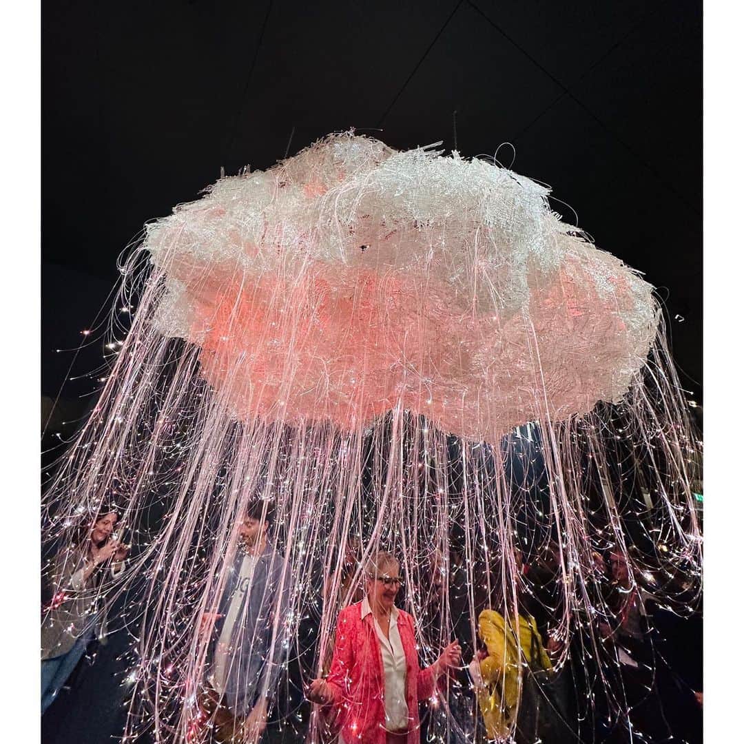 チョン・リョウォンのインスタグラム：「. 드디어. Salone del Mobile. Milano- 밀라노 가구박람회. ㅠㅡㅠ」