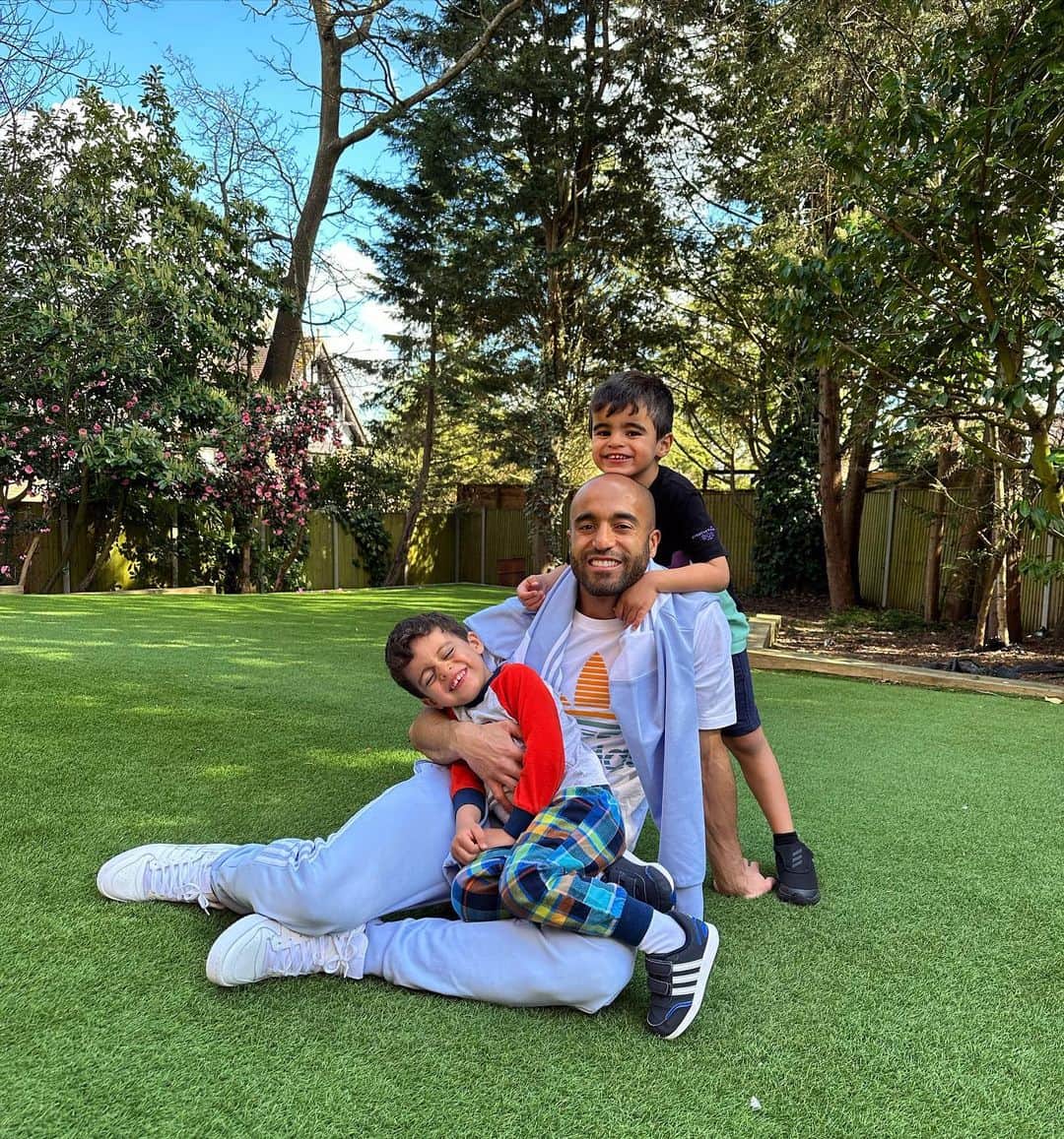 ルーカス・ロドリゲス・モウラ・ダ・シルヴァのインスタグラム：「Meus parceirinhos 💙」