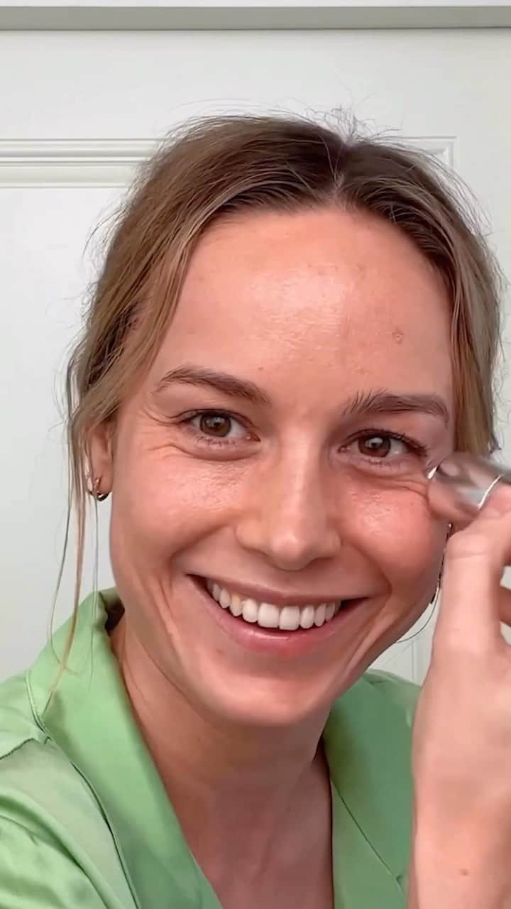 DECORTÉのインスタグラム：「“@brielarson is a creature of habit when it comes to her beauty routine—and that certainly applies to how she tackles ‘tired eyes’ while shooting films like the upcoming #TheMarvels.” – @voguemagazine   Tap the link in our bio to watch Brie reveal her top #BeautySecrets.  Director: @gabriellereich Director of Photography: @mmmkrueger Editor: @msuyeda」