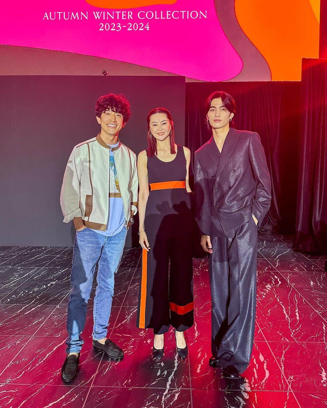 櫻井貴史さんのインスタグラム写真 - (櫻井貴史Instagram)「TAE ASHIDA AW 2023-2024 collection . とても素敵でした！ . 久しぶりにアリちゃんに会えたり、青木さんに会えたり、SHUZOくんの音楽プロデューサーデビューも素晴らしかった！ . #TAEASHIDA #taeashidamens  #👦🏻T」4月19日 12時37分 - sakurai_takashi