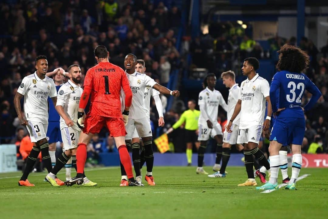 ティボ・クルトゥワさんのインスタグラム写真 - (ティボ・クルトゥワInstagram)「Un partidazo para meternos otra vez en semifinales! Somos el Real Madrid, ya sabéis lo que queremos ahora… 🤍 #HalaMadrid」4月19日 7時22分 - thibautcourtois