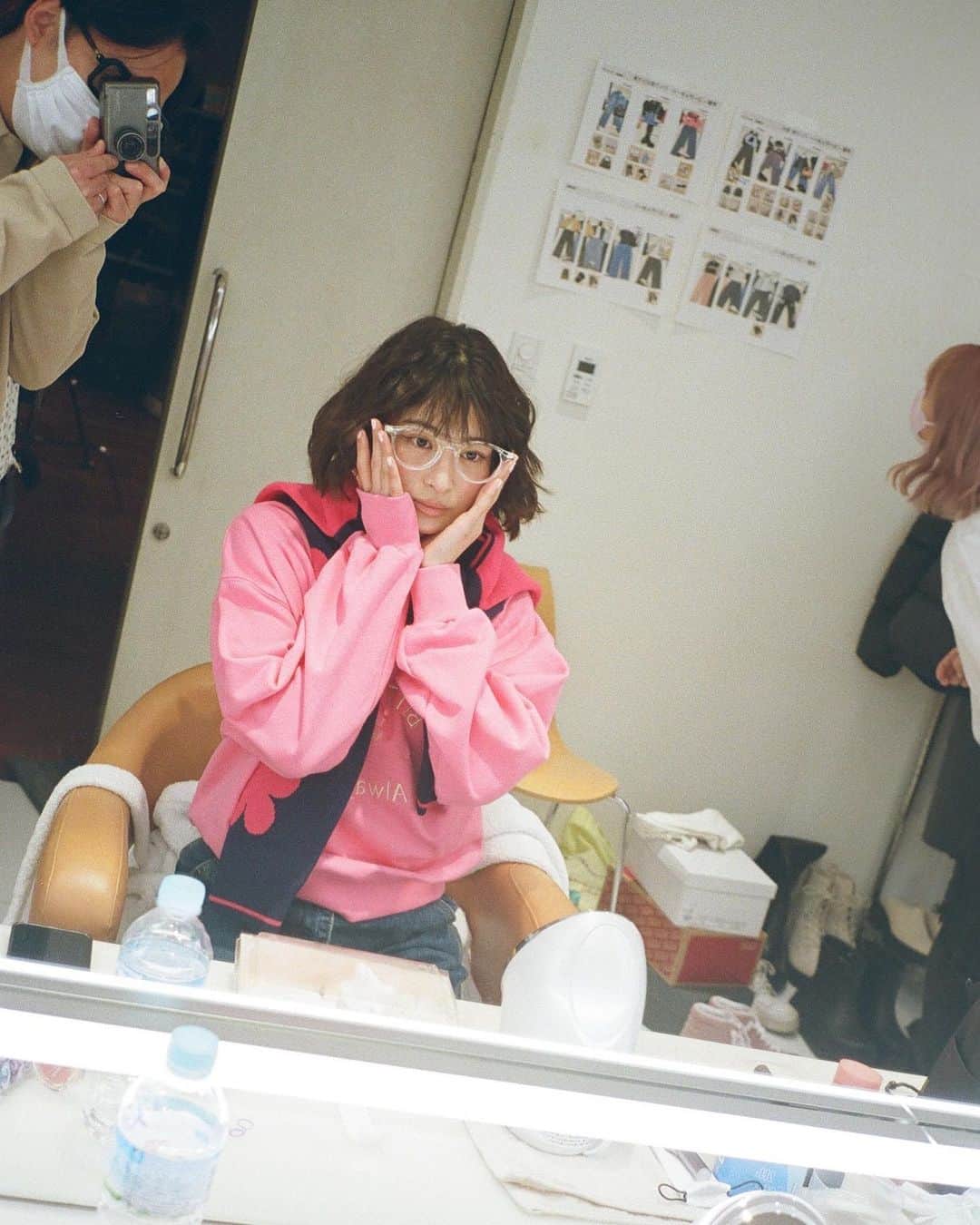 Cazumaxのインスタグラム：「モモかと思ったやつ📸🥺✨春乃ちゃん🔥  #twicemomo #cantaxt2 #film #フィルムカメラ」