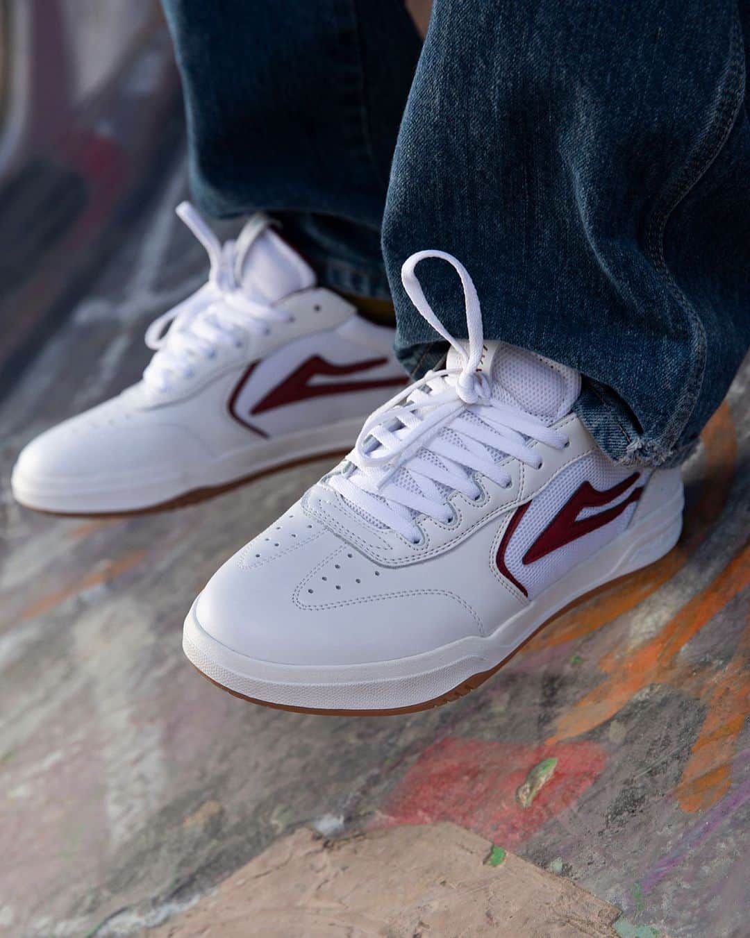 ラカイリミテッドフットウェアのインスタグラム：「Atlantic in White/Burgundy Leather Available now at skate shops and Lakai.com @_vincentalvarez_  #Lakai #TheShoesWeSkate」