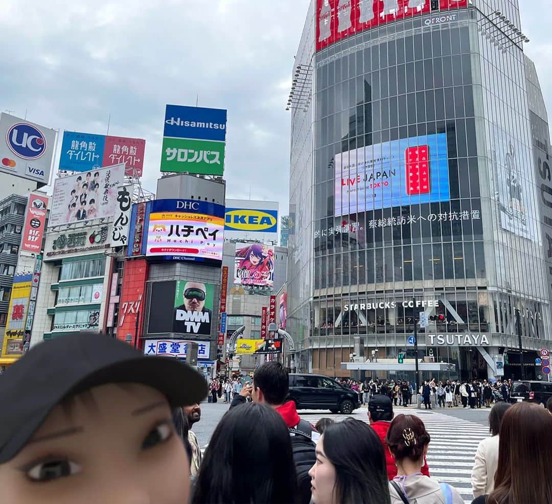 のインスタグラム：「I'm back, Bebeh! . . . . . #tokyo #japan #shibuya」