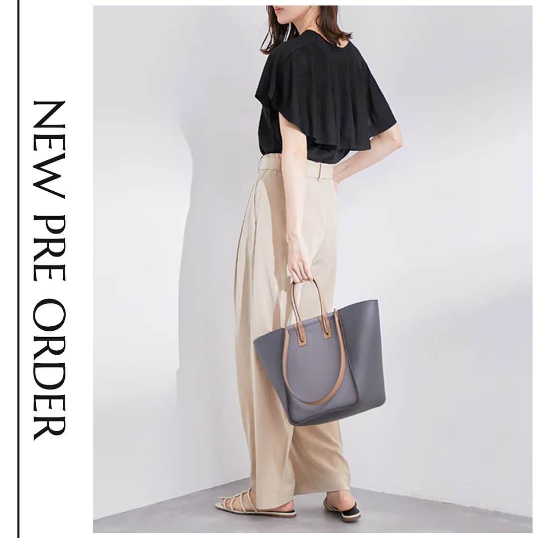 ロペのインスタグラム：「-NEW PRE ORDER- ⁡ 初夏まできられる NEWコレクションを一足先にご紹介します✨ ⁡ ⁡ ⁡ ▶ITEM ⁡ ケープデザインニット ¥19,800 (税込) ⁡ ピンタックタイトスカート ¥19,800 (税込) ⁡ カットソー×シフォンコンビギャザーパフスリーブカットソー ¥15,400 (税込) ⁡ リネン畦ニットベスト ¥19,800 (税込) ⁡ リサイクルコットンポリエステルウェザー リュック ¥19,800 (税込) ⁡ J'aDoRe JUN ONLINEでご購入いただけます。 ⁡ ⁡ #fashion #通勤コーデ #大人カジュアル #リラックスコーデ #夏コーデ #夏カラー #ロペ #ROPÉ #ropejp」