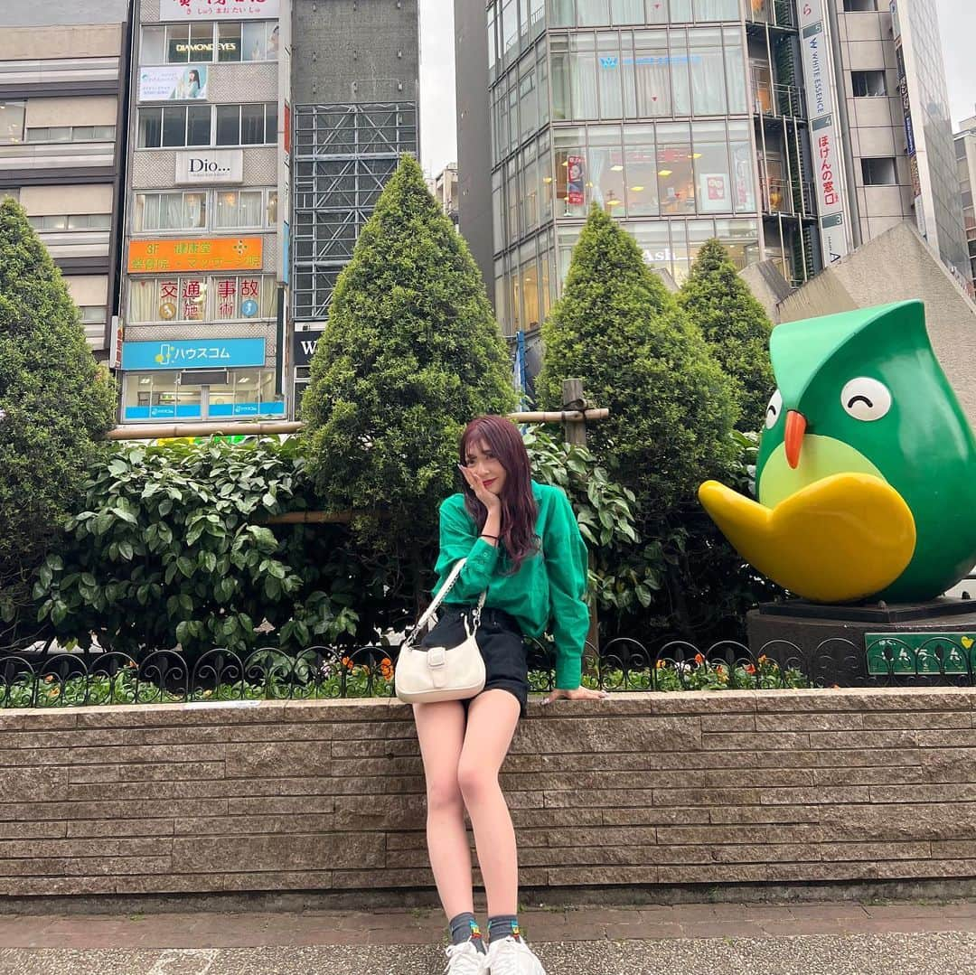 高畑麻優さんのインスタグラム写真 - (高畑麻優Instagram)「#mayus_style_ 💚🦉  最近カラー物ハマってる🧏🏼‍♀️🧏🏼‍♀️ この緑のシャツ見覚えある人~~❔💞」4月19日 20時42分 - 04__m.aa