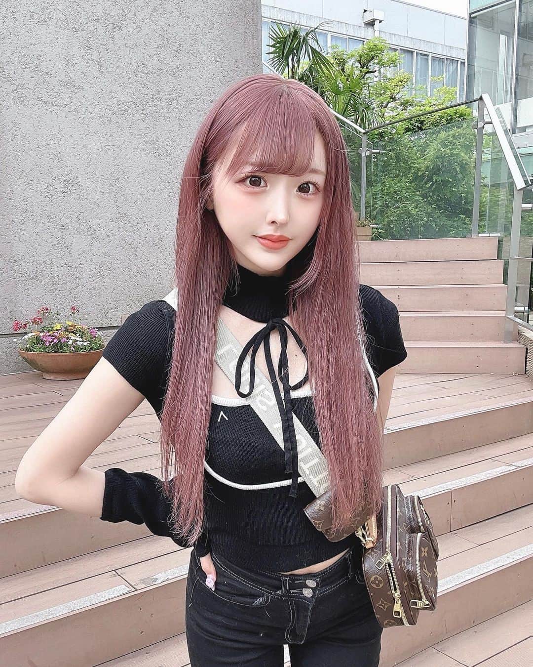 神楽ひなこさんのインスタグラム写真 - (神楽ひなこInstagram)「ロング復活🐰 @lapis_sota さんありがとうございます💗  . .  #アイドル#地下アイドル#ピンク髪#ピンクヘアー#andmary#アンドマリー」4月19日 20時55分 - hinako_kagura