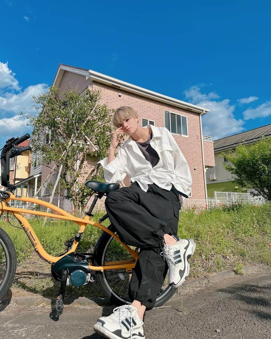 清野隆華さんのインスタグラム写真 - (清野隆華Instagram)「☀️🚲  . 晴れてたもんで自転車乗った✌️ #田舎系」4月19日 21時09分 - strangecat_ryuha