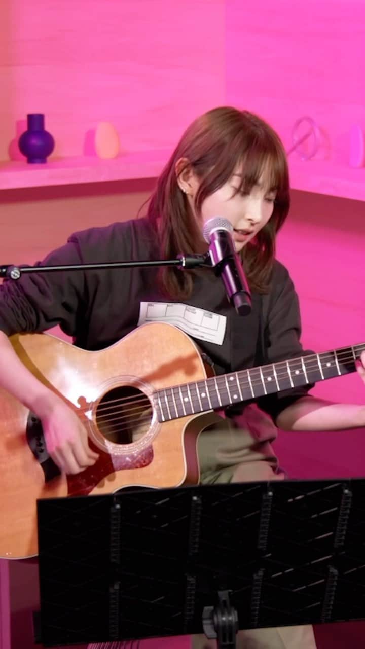 のインスタグラム：「先日のインスタライブから「Silly」をチラッとお届け☺️」