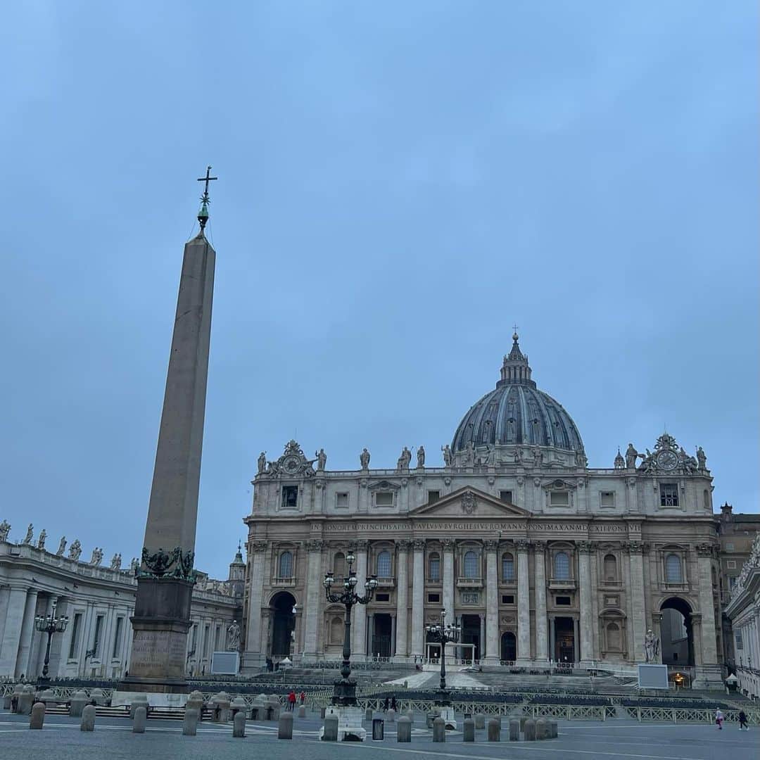 山尾梨奈さんのインスタグラム写真 - (山尾梨奈Instagram)「〻 Roma, Italia e Vaticano, marzo 2023  📽️🎞️👸🏻💕👗🛵🍦🤚⛲️⚔️🖼️🏎️🇻🇦」4月19日 21時26分 - yamarina_1210