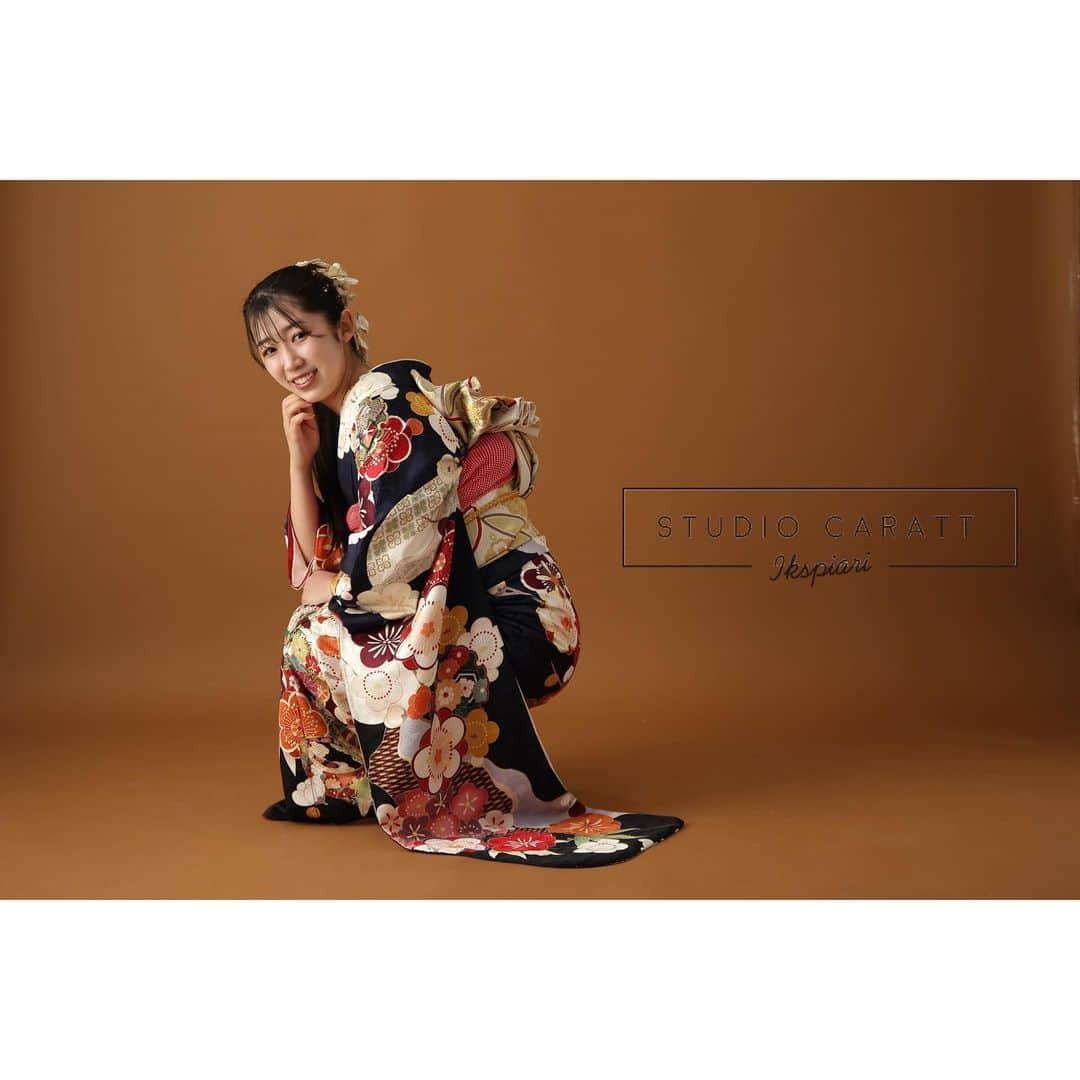 スタジオキャラット イクスピアリ店のインスタグラム：「♫Furisode photo♫  \\ New ! //  振袖展示会 4/22(土) - 5/7(日)  ☞ 振袖レンタルのご相談 ☞ 撮影のご相談 ☞ 振袖のご試着  2024年、2025年、2026年 成人式を迎えるみなさま! ＊ご予約お待ちしてます＊  ……………………...  ………………………  #スタジオキャラット #スタジオキャラットイクスピアリ店 #studiocaratt #イクスピアリ #浦安 #舞浜 #着物 #着付け #ヘアアレンジ #メイク #フォトスタジオ #写真館 #photo #photostudio #写真 #家族 #ドレス#振袖 #後撮り #前撮り #成人式 #振袖ヘア #振袖レンタル」