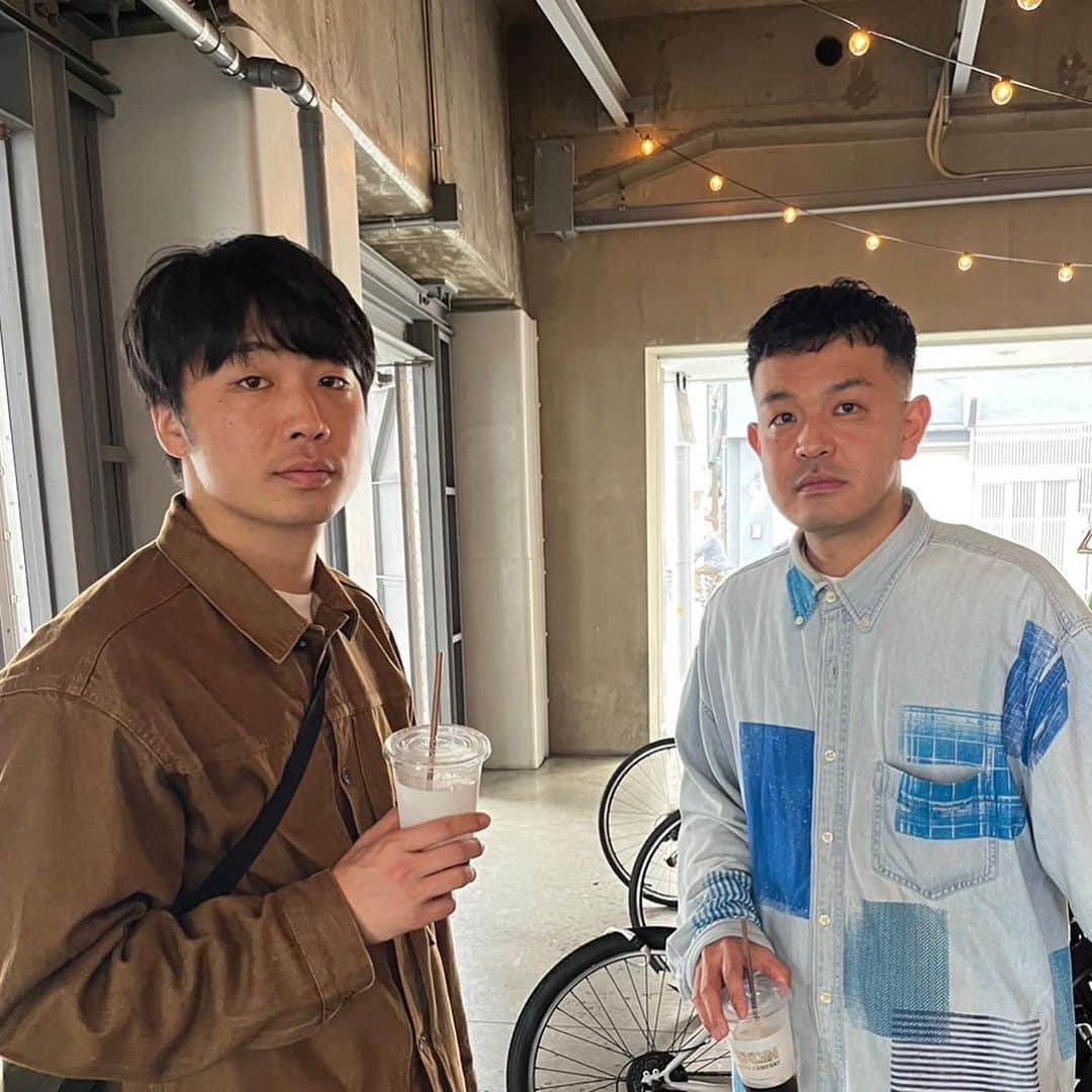 新山士彦さんのインスタグラム写真 - (新山士彦Instagram)「今回は高校の先輩のおじさん、スーズの高見さんにコーヒーをご馳走になってから散髪に挑みました。」4月19日 14時17分 - sayaka_no_niiyan