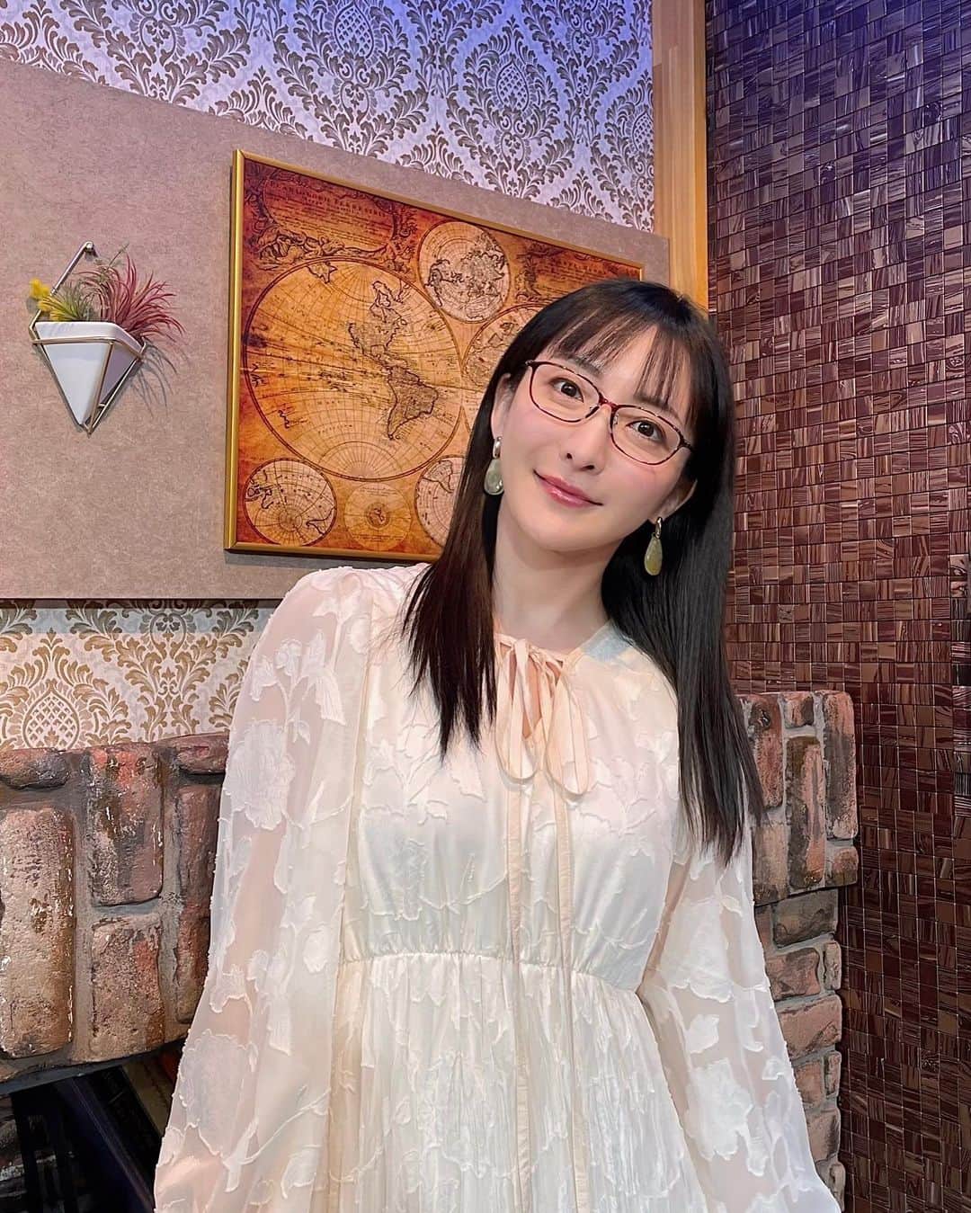 松澤千晶のインスタグラム：「KAMATOTO☆  耳飾り素敵でした♪  one-piece @millioncarats_official accessory @accessories_blossom_jp  #バラダン #TOKYOMX」