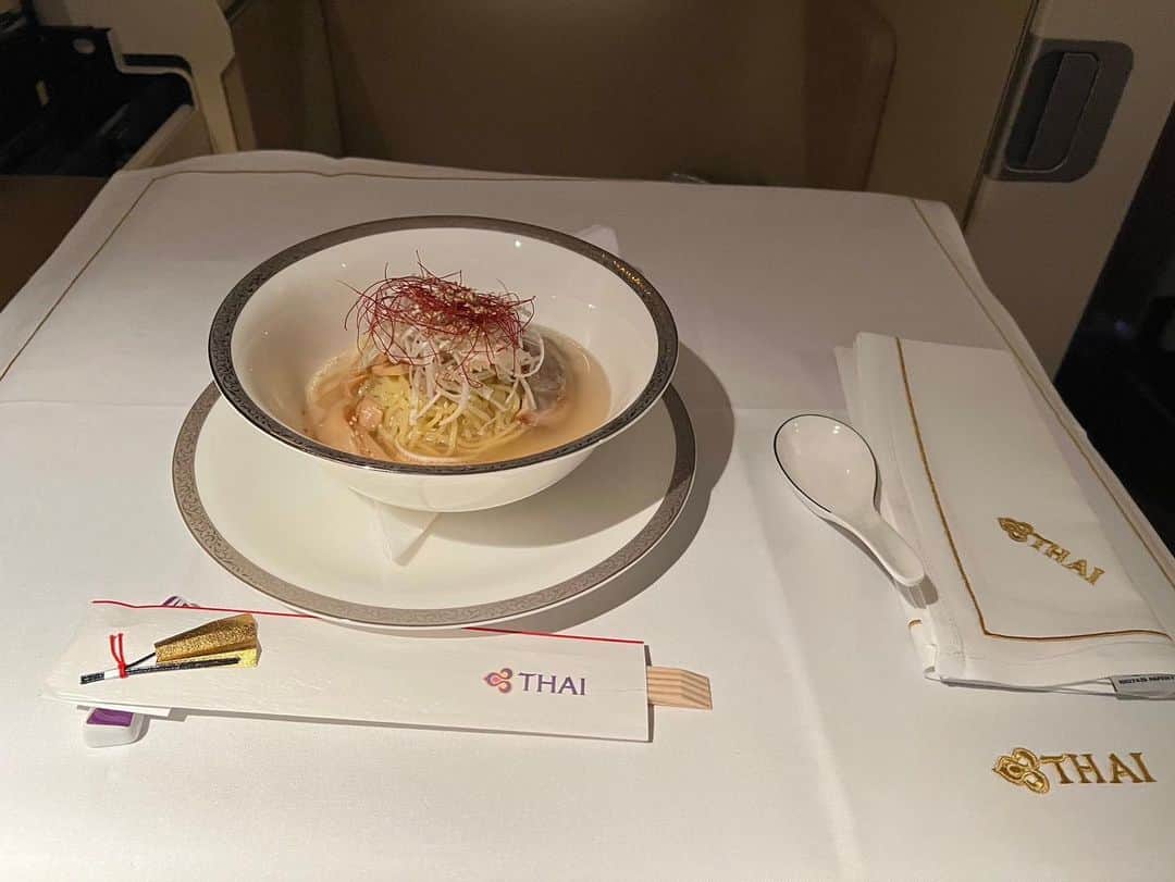 タイ航空さんのインスタグラム写真 - (タイ航空Instagram)「✈️ Grateful for our amazing passengers who soared with us to new heights! 🙌🏼 A big thank you to everyone who joined us on our flight to Narita. 🛫 Your support means the world to us! 🌍   Credit photo : paula_charm   #thaiairways #smoothassilk #tokyo #japan #ThankYou #PassengerLove #NaritaBound #flyinghigh」4月19日 15時13分 - thaiairways