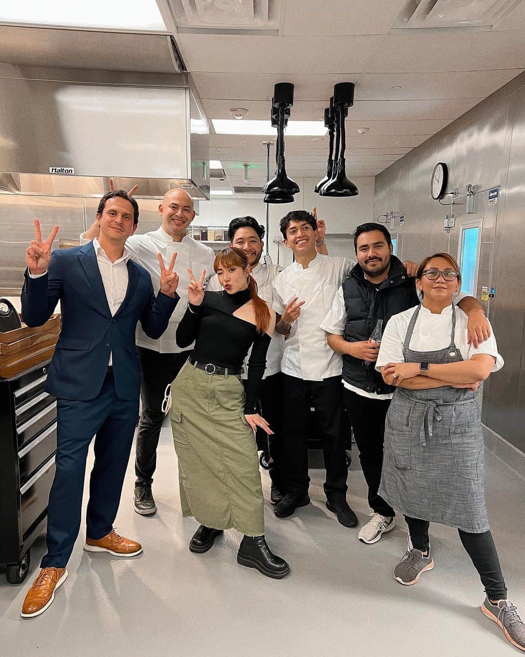Akinaさんのインスタグラム写真 - (AkinaInstagram)「Amazing experience dining at Valle, even got to meet the chefs!! Thank you for such an unforgettable dinner 🍷❤️ #valle #oceanside」4月19日 15時33分 - akina_faky