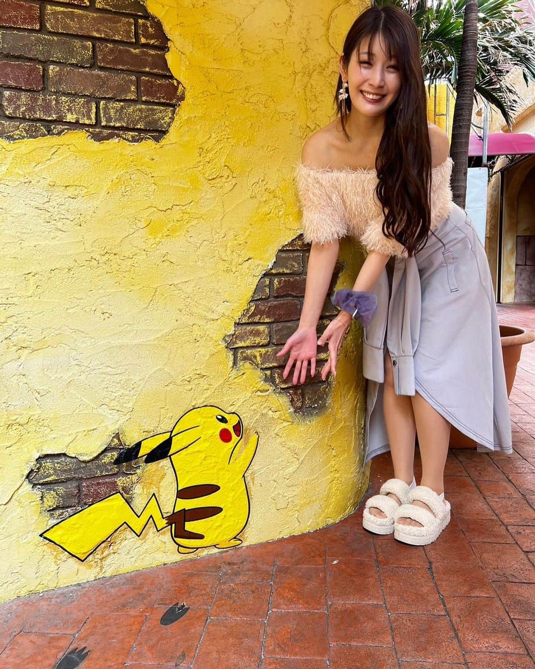 沢すみれさんのインスタグラム写真 - (沢すみれInstagram)「美髪活動🙆‍♀️ 2ヶ月ぶりくらい、 久々のトリートメントでした☺️  アコンプリッシュ代官山 @accomplish_salon   一生マイ美容院はここずっと大好き…！  担当のゆうさん→@accomplish_yu (天才)  【Wプラチナヒト幹細胞トリートメント】  今回髪の状態を見て、ヒト幹細胞多めでやってくれたそうです☺️  ヒト幹細胞多め、 私の髪質だといつもよりサラっサラ系に仕上がりました🫶  サラサラ、しっとりまとまる、 人それぞれ好みはあると思うのですがアコンプリッシュさんは的確に好みの髪に仕上げてくれます🫶  #PR #水素トリートメント #髪質改善トリートメント #人幹細胞 #髪質改善 #ヒト幹細胞 #アコンプリッシュ #accomplish代官山」4月19日 16時29分 - sumiresour