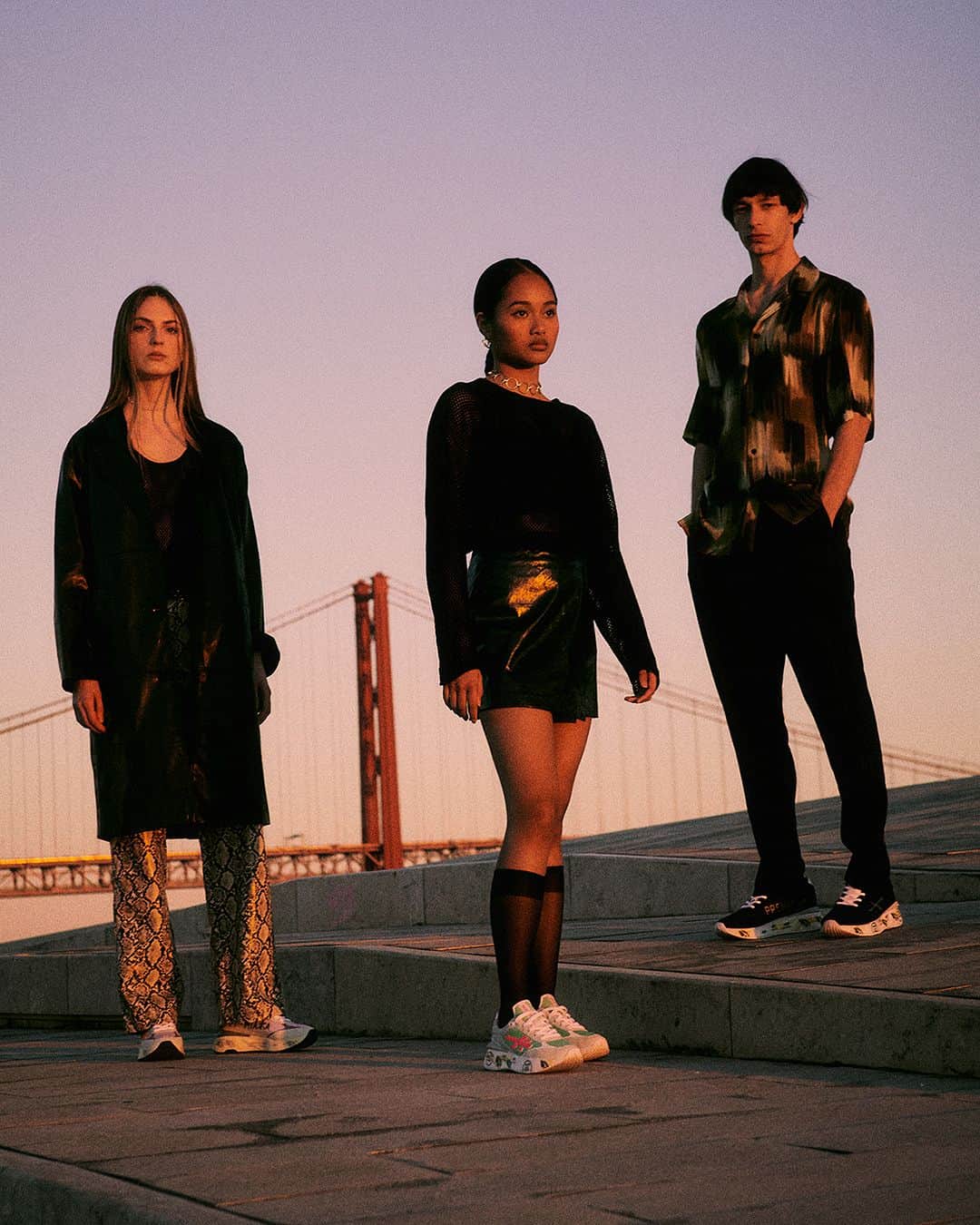 のインスタグラム：「Immerse yourself in the atmosphere of the city by wearing the Moe Run sneakers, with excellent sole shock-absorbing ability.  Shop now - tap or click link in bio #premiata #SS23 #moerun」