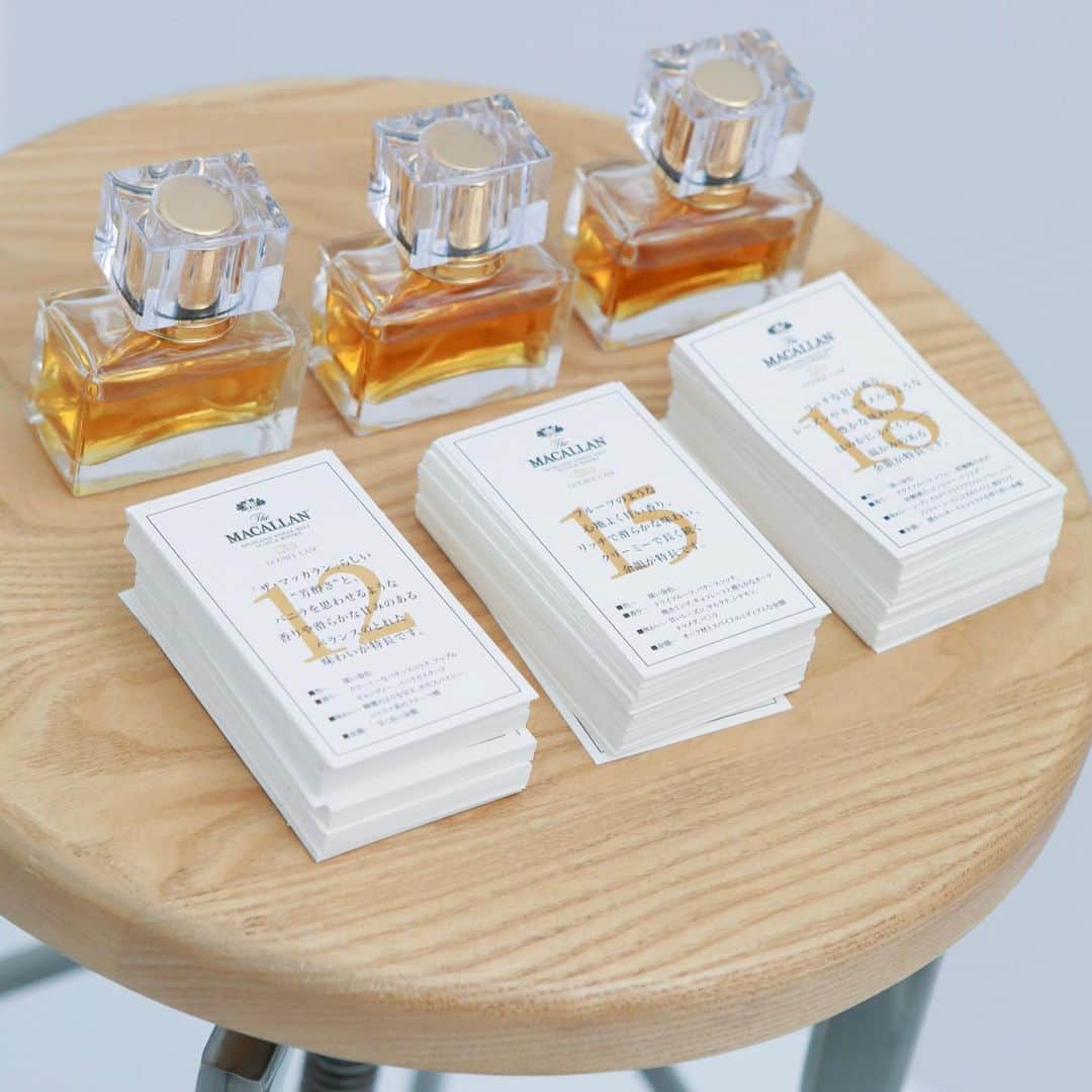 友永真也さんのインスタグラム写真 - (友永真也Instagram)「魂に残る、究極のウイスキー ザ・マッカラン🥃  スコットランドのシングルモルトウイスキー「ザ・マッカラン」が「本物と出逢う旅」をテーマに、 長い歴史の中で追求してきた樽へのこだわりと、そのこだわりが生みだすダブルカスクの味わいを 五感で学び・体感いただけるイベントを4日間限定で六本木ヒルズにてオープン。 4月20日(木)~23日(日)  日本ではない空間が六本木に出来上がったので、是非行ってみて下さい😉🏴󠁧󠁢󠁳󠁣󠁴󠁿  #ザマッカラン #マッカラン #ザマッカランダブルカスク #本物と出逢う旅」4月19日 21時57分 - tomonaga_shinya