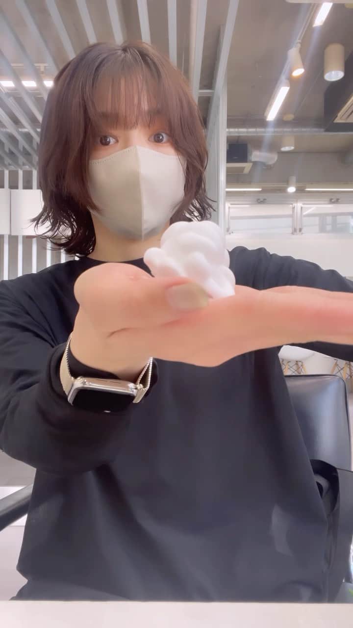 佐藤 渚のインスタグラム：「毎朝のセットは5分以内で◎   #パーマ女子」