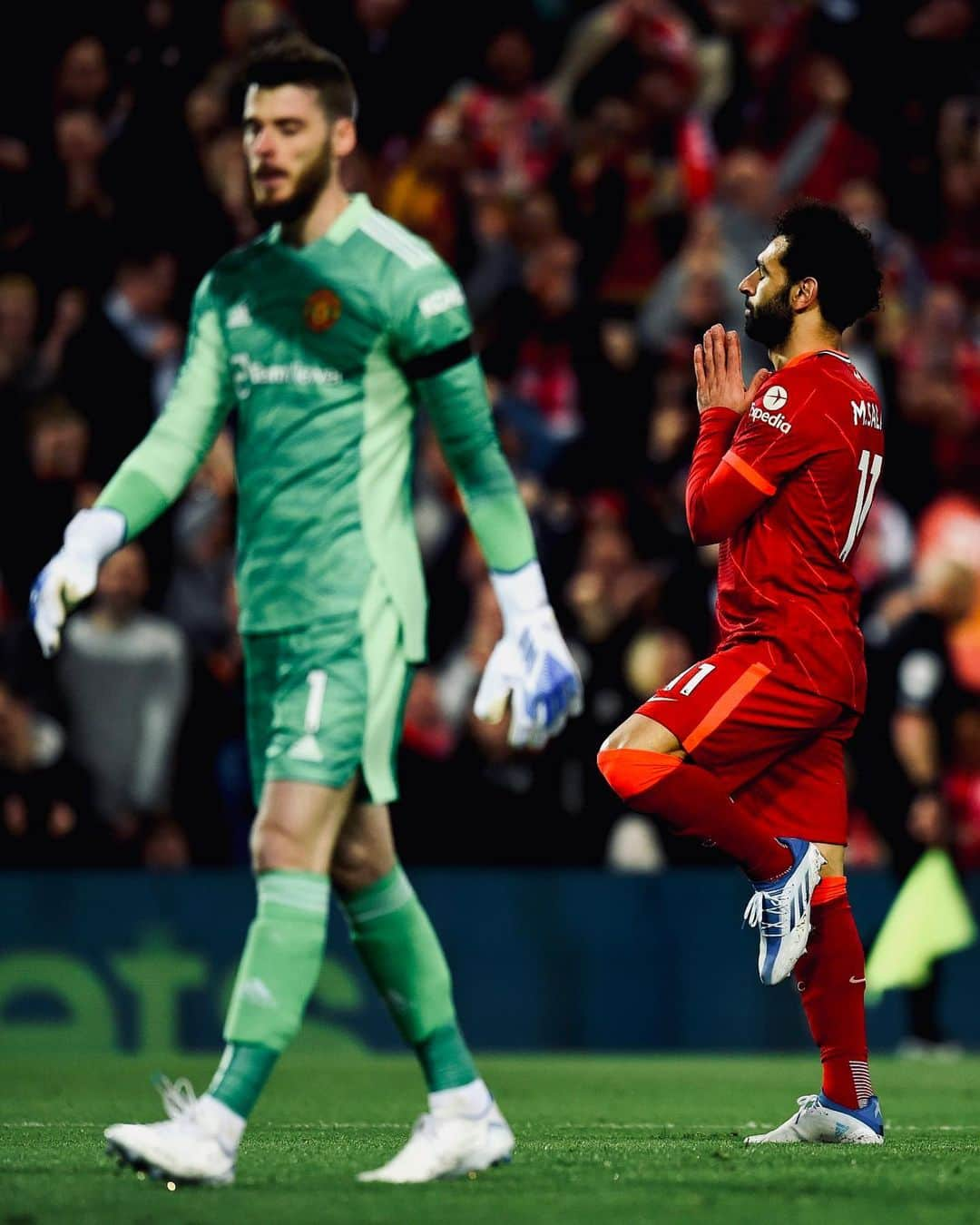 リヴァプールFCさんのインスタグラム写真 - (リヴァプールFCInstagram)「Rewind to @mosalah’s spectacular double against Manchester United last year 👑   #OnThisDay #LFC #Liverpool #Salah #PremierLeague」4月19日 22時04分 - liverpoolfc