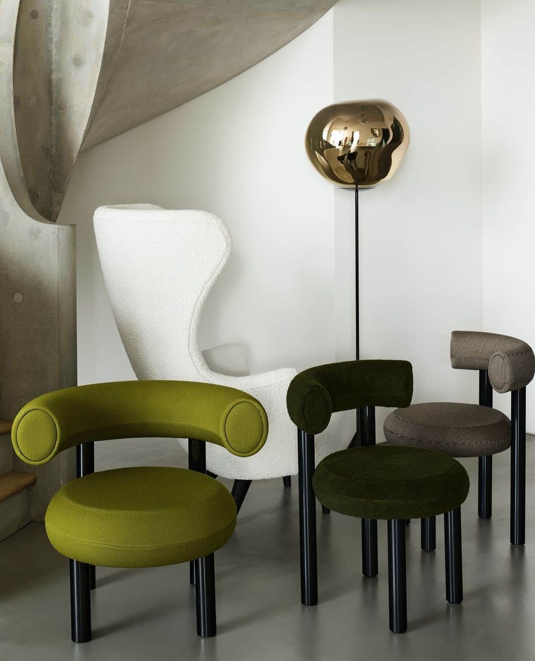 トム ディクソンのインスタグラム：「WINGBACK and FAT now come upholstered in Kvadrat fabrics in hundreds of different colours. ⁠ ⁠ Carefully selected to perfectly pair with Tom Dixon’s designs, the new upholstery offering spans across six Kvadrat collections and the full colour spectrum. ⁠ ⁠ Discover our new collection at @isaloniofficial HALL 13 - STAND 102⁠ ⁠ #TomDixonCHOICE⁠ #SaloneDelMobile2023⁠ ⁠ @designresearchstudio⁠ @petenavey⁠」