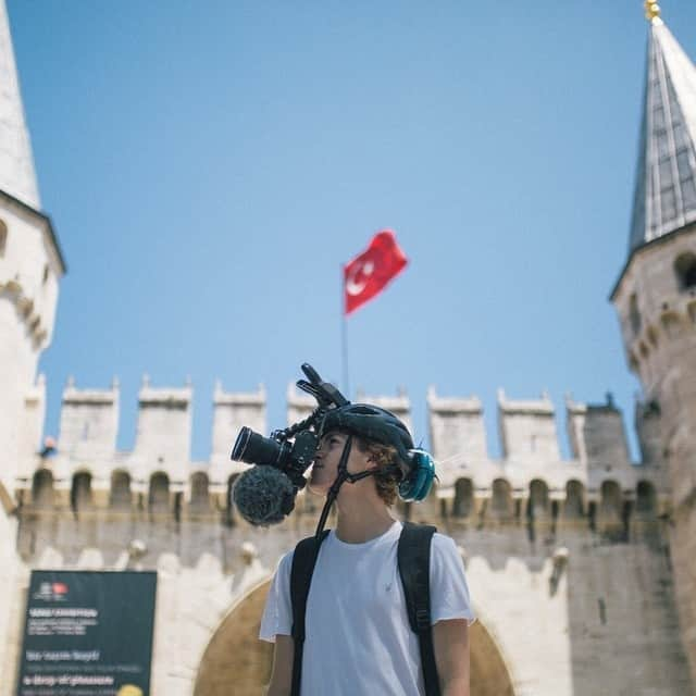 Jackson Harriesさんのインスタグラム写真 - (Jackson HarriesInstagram)「'24 Hours In'... definitely one of the maddest ideas I've ever had. ⁠In retrospect I’m not sure why we didn’t just use a GoPro. 🎥😂 ⁠ This was actually the first piece of branded content I ever made back in 2013. We were approached by the Marriot Hotels who asked us to come up with a concept to create three short films. I pitched this mad idea of spending 24 Hours in a city and filming the whole thing using a VERY hand-made POV camera rig that involved a bicycle helmet, some old weights and an upside-down Sony A7S.   To my surprise, they agreed and we had the chance to travel to Istanbul, Tokoyo and New Orleans to make this series. We were very young and very inexperienced but we were having the time of our life!」4月19日 17時00分 - jackharries