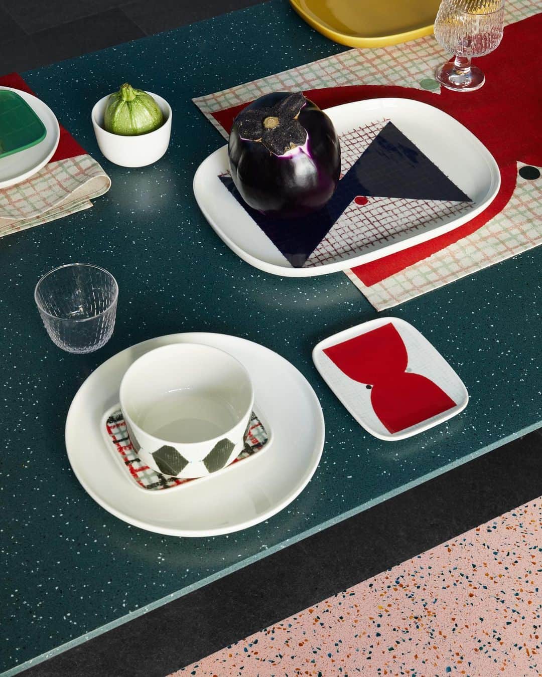 マリメッコのインスタグラム：「Did you know that Marimekko has a long tradition of inviting artists and creatives from all walks of life to create bold and colorful prints? Our Creative Director Rebekka Bay on the @sabinefinkenauer collaboration:  “When I first came across Sabine’s works it struck me how much similarity they shared to Marimekko’s visual language—her works embody the kind of timeless and perfectly imperfect essence that Marimekko prints are known for. Together with the subtle shapes of Marimekko’s home products they become an expression of art in the everyday objects that are extraordinary in their own right.”  A week-long exhibition launches the new Marimekko Artist Series collaboration at Milan Design Week. For the installation, we have partnered with @duratdesign, a Finnish company that manufactures their distinctive, vivid three-dimensional surfaces out of recycled plastic granules.  📅 From Monday 17 April until Sunday 23 April ⏰ Mon–Sat 10 am–7 pm, Sun 10 am–4 pm 📍 Galleria il Milione (Via Maroncelli 7), Brera Design District  Sign up to be the first to know when the new 16-piece capsule drops in August 2023. Link in bio.  #marimekko #milandesignweek #marimekkomdw #salonedelmobile #milan #design #sabinefinkenauer」