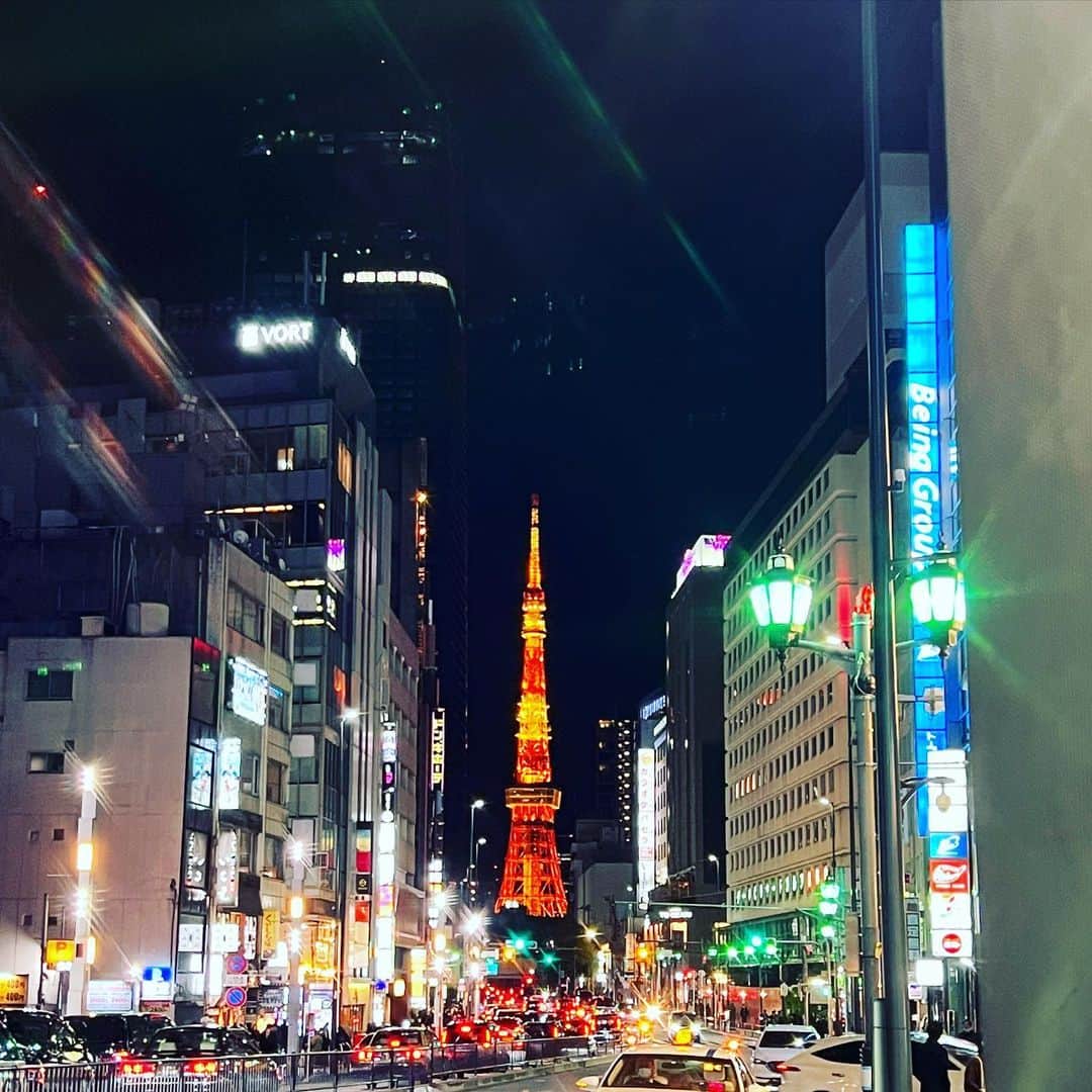 小林 ディスカスさんのインスタグラム写真 - (小林 ディスカスInstagram)「TOKYO🗼  コロナ禍が収まった、 3年振りの東京。  時間だけがあっと言う間に過ぎて、 なかなかペースを取り戻せず…。  同じ1日なんてないのだから、 自分の目標まで、 無理せず頑張る！ 👱🏽‍♂️🔥🔥🔥💪🏽  #心を燃やせ  #tokyo #japan #fashion #beauty #東京ライフ #東京タワー #煉獄杏寿郎」4月19日 17時59分 - discus_kobayashi