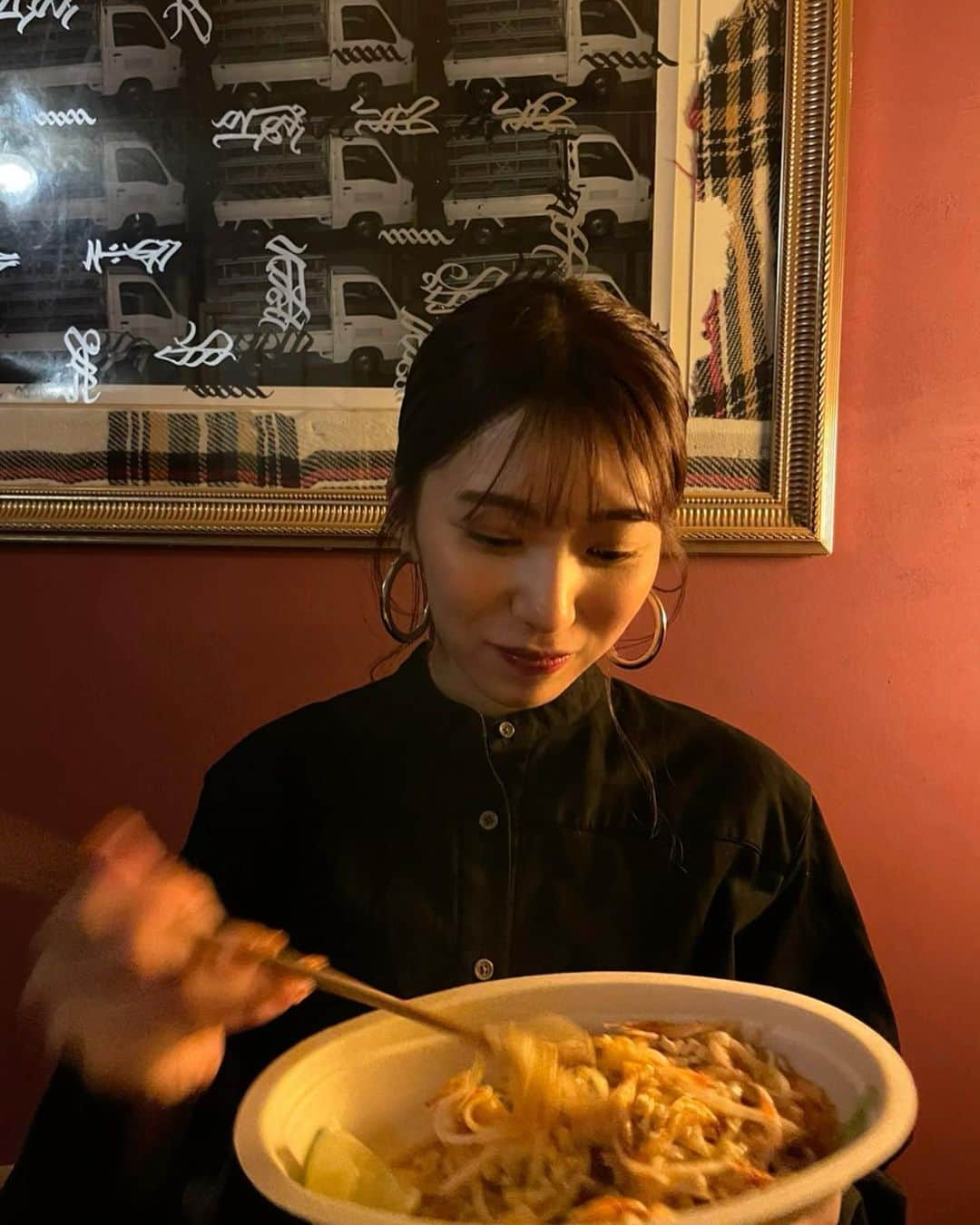 山岸逢花さんのインスタグラム写真 - (山岸逢花Instagram)「パッタイ🇹🇭タイ料理はいつたべてもうまい」4月19日 20時05分 - ayakayamagishi_