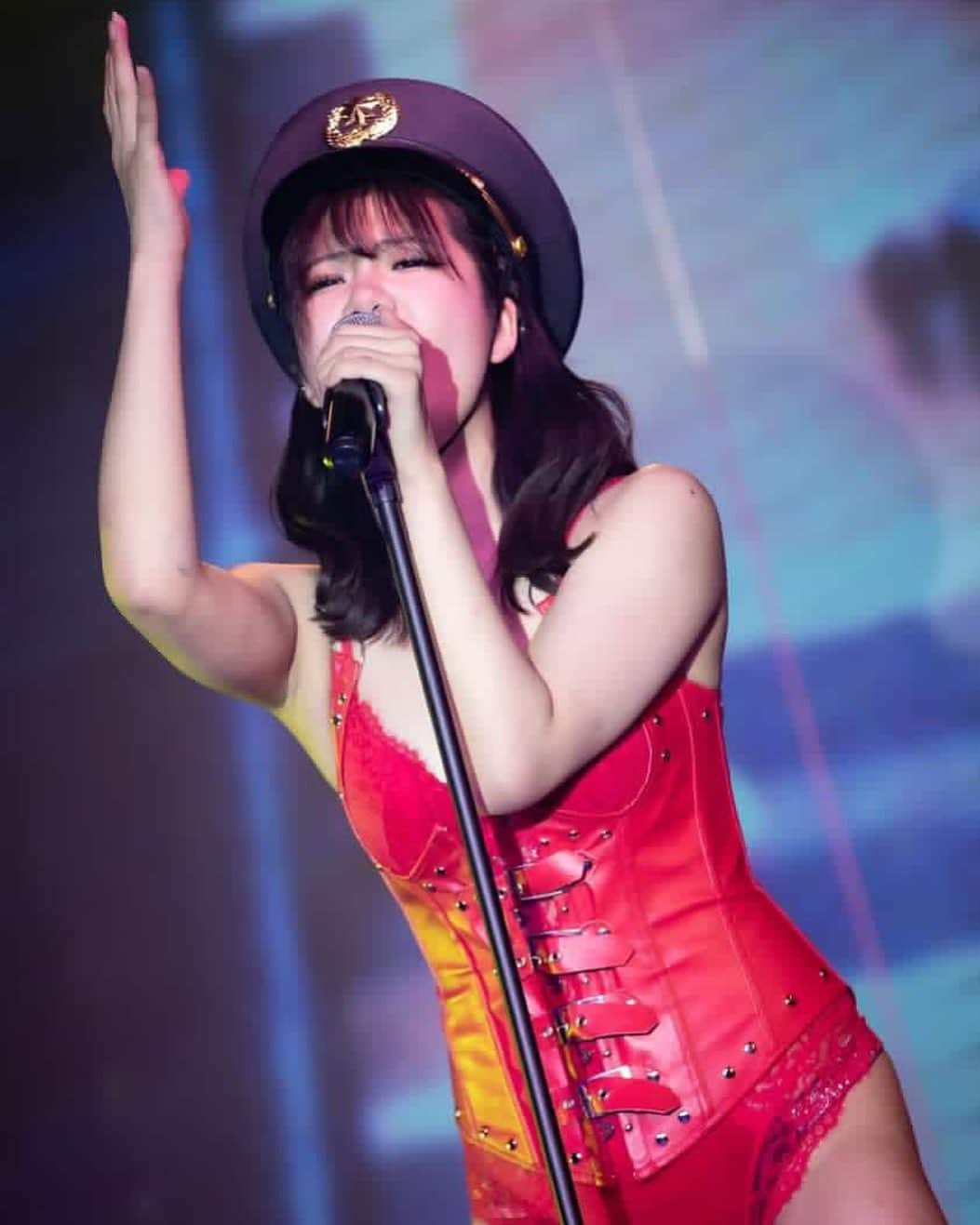 ゆいののインスタグラム：「⁡ 本日も通しです👏 ⁡ なりBD準備着々と進んでます💫 土曜日私もたくさん出させてもらう🫶 ⁡ ✼••┈┈••✼••┈┈••✼••┈┈••✼••┈┈••✼ ⁡ 👠Show time 1部 ▷▶︎ 18:30open 19:00start 2部▷▶︎ 20:40open 21:15start 3部▷▶ 22:50open 23:30start ⁡ 下記リンクから 日付選択して予約出来ます🙆‍♀️ 💫https://ts.burlesque-tokyo.com/booking/ ⁡ 当日で記載が無くても 電話すると入れるかもです❣️ 📞 052-228-4141 ⁡ 最寄りは地下鉄栄駅1番出口 1番出口から体感徒歩1分🚶‍♀️ 🔎🌎〒460-0003 名古屋市中区錦3丁目18-12  Minex88ビル 8F バーレスクTS ⁡ ✼••┈┈••✼••┈┈••✼••┈┈••✼••┈┈••✼ ⁡ ⁡ #burlesque #burlesqueTS #burlesquetokyo #バーレスク東京名古屋店 #バーレスクTS #バーレスク東京 #バーレスク #バーレスクtsゆいの #誰かの夢になって生きていく #エンタメ活動を止めない #ショーガール #ショークラブ #showgirl #showclub #showtime #showpub #nightclub #名古屋新名所#名古屋観光#love名古屋 #名古屋旅行#名古屋インスタ映え #錦3」