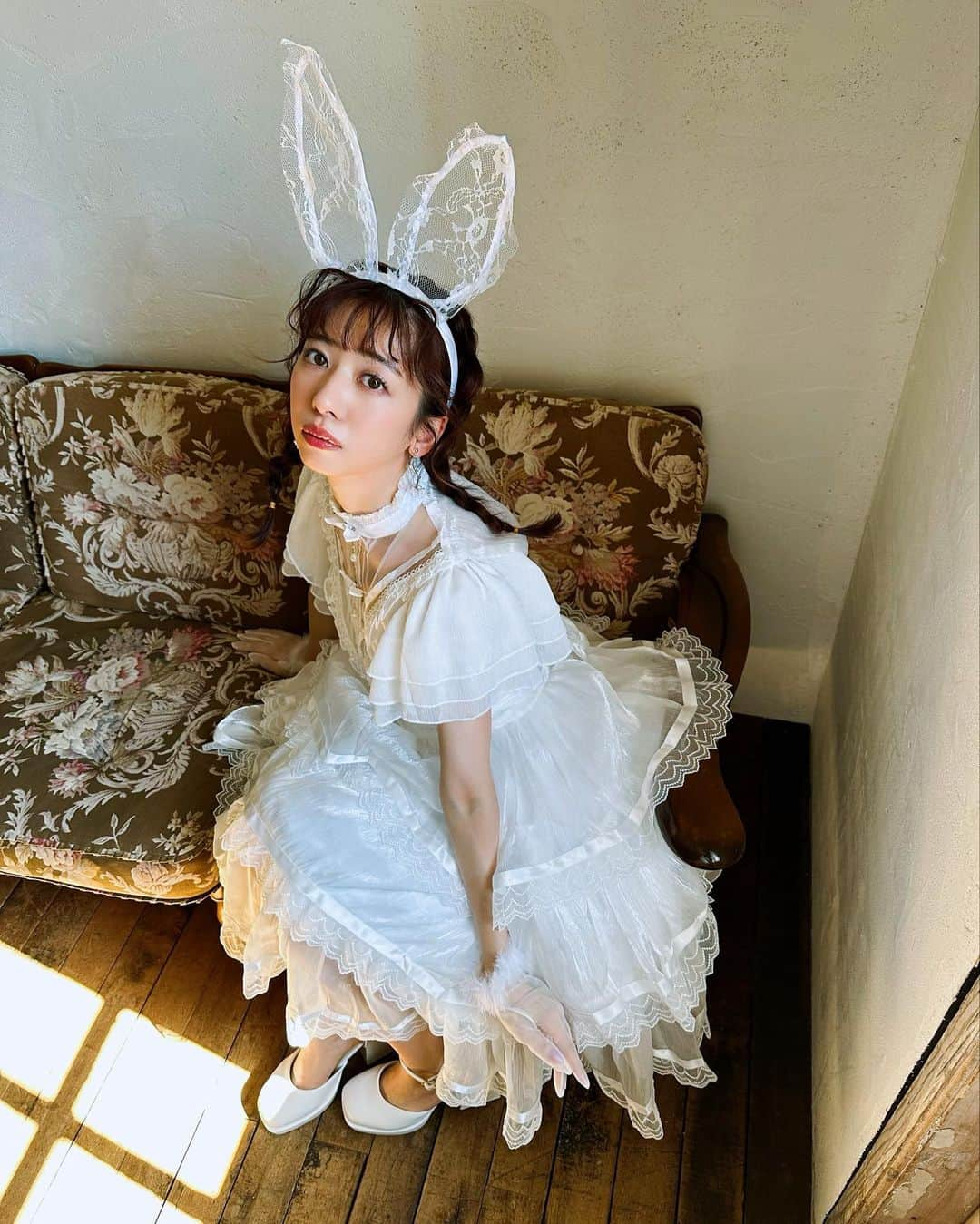 真山りかさんのインスタグラム写真 - (真山りかInstagram)「. ⁡ 田村ゆかりさんりすぺくとなので🐰❤︎ ⁡ #rabbit #Easter #🥚 ⁡ #まやまにあ ⁡ .」4月19日 18時45分 - ma_yama_official