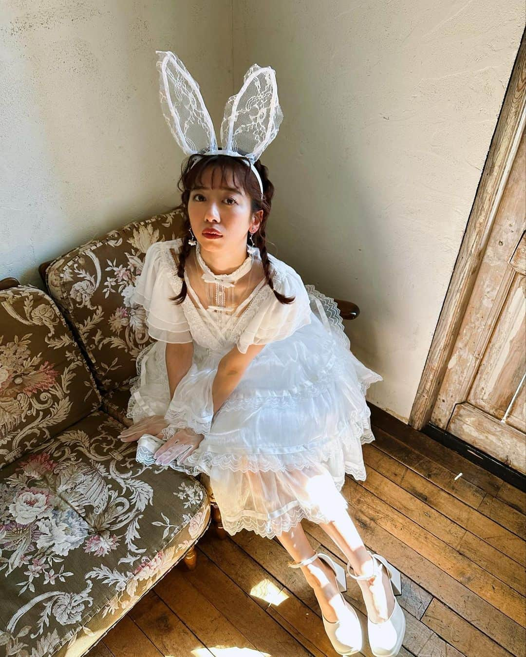 真山りかさんのインスタグラム写真 - (真山りかInstagram)「. ⁡ 田村ゆかりさんりすぺくとなので🐰❤︎ ⁡ #rabbit #Easter #🥚 ⁡ #まやまにあ ⁡ .」4月19日 18時45分 - ma_yama_official