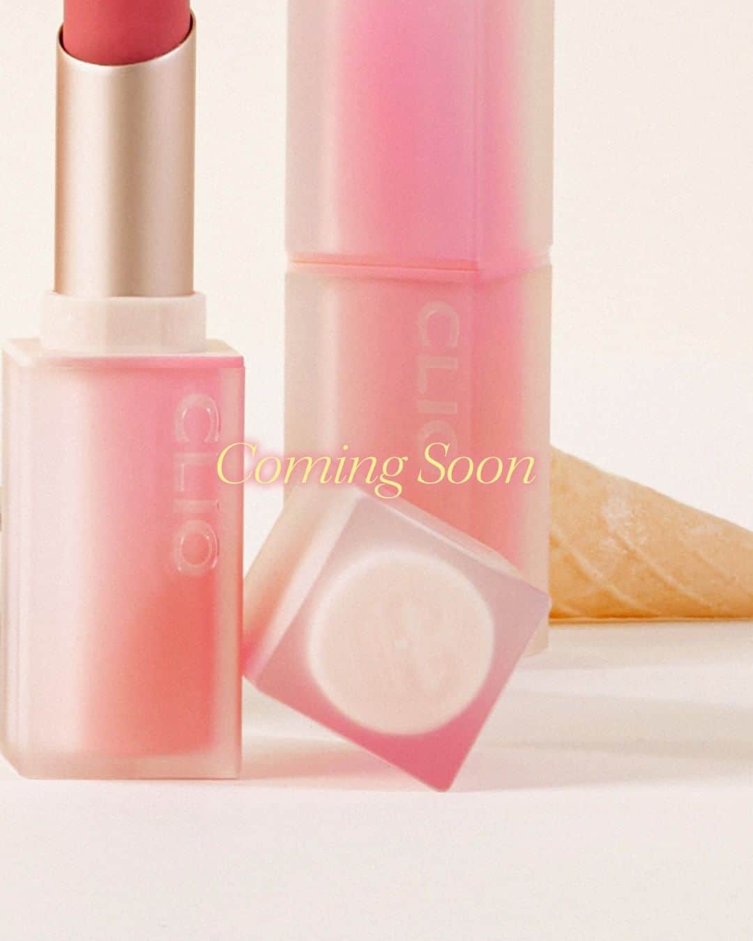 클리오 CLIO officialさんのインスタグラム写真 - (클리오 CLIO officialInstagram)「🛎𝑵𝒆𝒘 𝑬𝒅𝒊𝒕𝒊𝒐𝒏!🍦🍨  새로운 에디션의 등장 - 👀✨  기분 좋은 달콤함이 느껴지는 𝙉𝙀𝙒 에디션 첫 번째 제품이 곧 공개 됩니다!  𝟮𝟬𝟮𝟯.𝟬𝟰.𝟮𝟰  𝑵𝒆𝒘 𝑬𝒅𝒊𝒕𝒊𝒐𝒏 𝑺𝑾𝑬𝑬𝑻 𝑷𝑳𝑬𝑨𝑺𝑼𝑹𝑬  👀🍦 𝗘𝗬𝗘 : Shade of - 💓🍨 𝗖𝗛𝗘𝗘𝗞 : Air Blur -  🧁🍓 𝗟𝗜𝗣𝗦 : Like SOUFFLE -  𝗖𝗼𝗺𝗶𝗻𝗴 𝗦𝗼𝗼𝗻- !💖  -  A sweet edition that makes you feel good The first product will be revealed soon!  #클리오 #CLIO #クリオ #NEW #SWEET_PLEASURE #edition」4月19日 19時01分 - clio_official