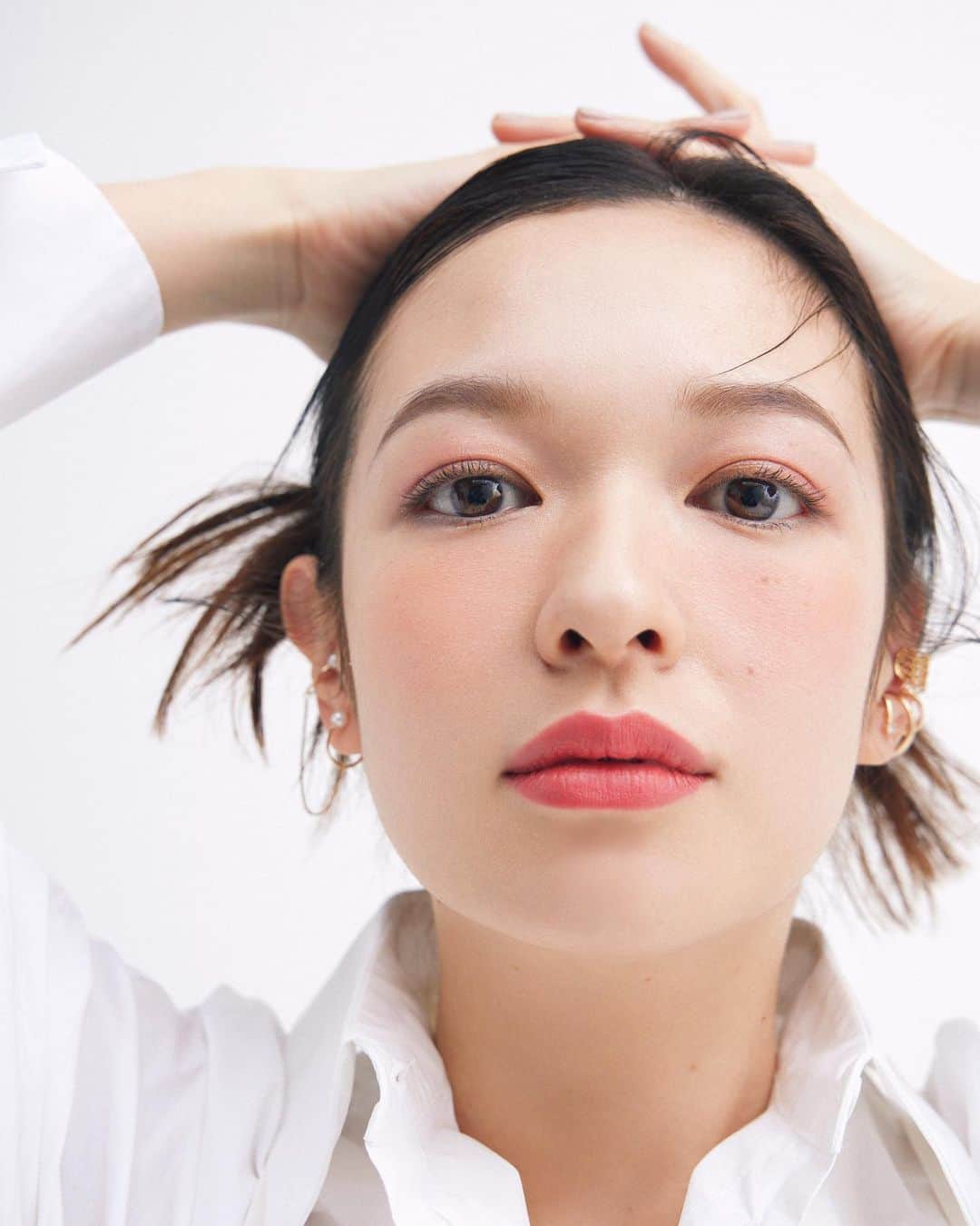 林由香里さんのインスタグラム写真 - (林由香里Instagram)「@maquia.magazine  "洒落感メイクのバランス学"  #hair #makeup」4月19日 19時17分 - yukarihayashi
