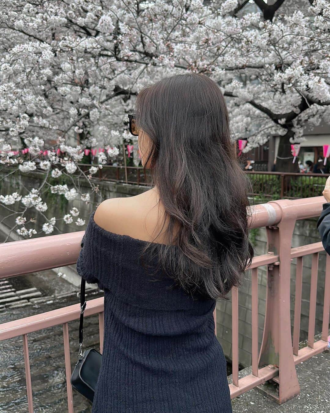 UESUGIRINAさんのインスタグラム写真 - (UESUGIRINAInstagram)「Sakura.🌸  桜ってほんと綺麗だよね💭‪‪‪‪❤︎‬‬ 仕事の合間に桜祭り行けてよかった🍡    #nakameguro #sakura #🇯🇵」4月19日 19時11分 - uerina__.t