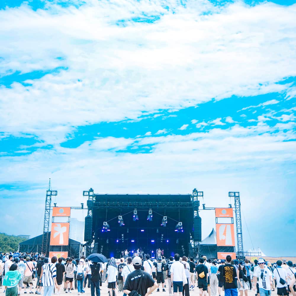 のインスタグラム：「✋Festival Junkie Podcastにてクリエイティブマン代表清水のインタビューを公開🏖  前編後編の2回に分けて、昨年のサマソニの成功の裏側、そして今年のサマソニのラインナップについて語ります！  ご視聴はSpotifyから https://open.spotify.com/episode/1QMAkiKrnLlx46qWuWfXsd?si=df9a98f849ed4460  #サマソニ #summersonic」