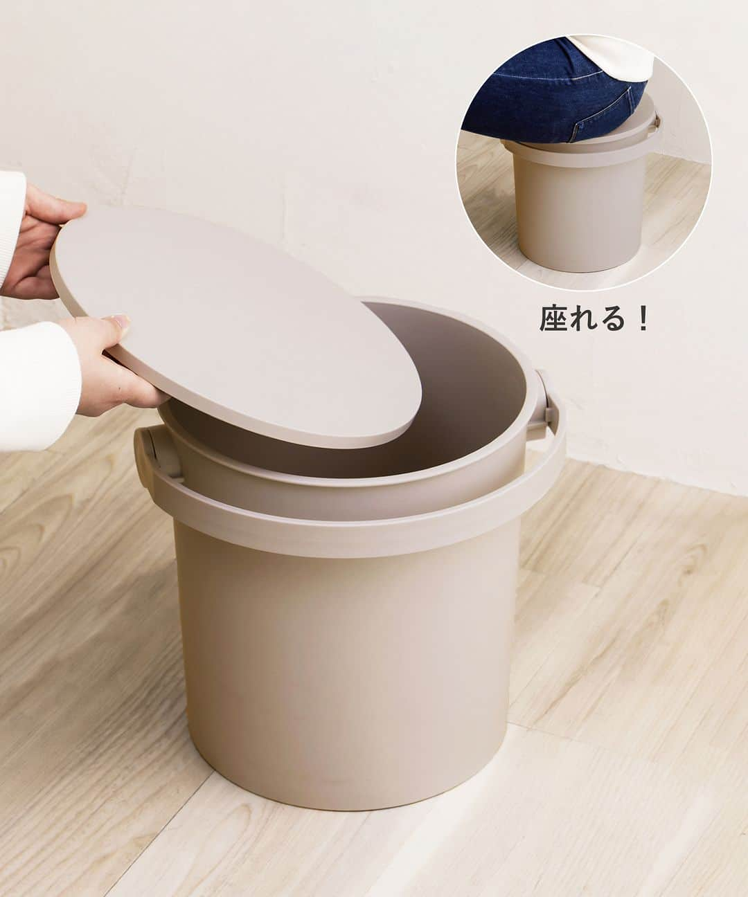 3COINSさんのインスタグラム写真 - (3COINSInstagram)「【一部店舗限定】  　 お手入れ簡単！ プラスチック収納が入荷いたしました。  ＝＝＝＝＝＝＝＝＝＝＝＝＝＝＝＝＝＝＝ テーブルワゴン セット内容：天板×1、本体×2、支柱×4、脚×2、キャスター×4 ＜全体＞約幅45×奥行30×高さ71.5cm ＜内寸＞約幅38.9×奥行き25.9×高さ10.3cm 耐荷重：＜天板＞約3kg＜各段＞約5kg 2,000円(税込2,200円)  デスクトート セット内容：本体、仕切り板×4枚 ＜外寸＞約幅26×奥行18.8×高さ14.5cm（トレー部分：高さ約10cm） ＜内寸＞約幅24.2×奥行14.4×高さ7.8cm 最大収納重量：約2kg 800円(税込880円)  座れる収納バケツ10L ＜外寸＞約幅28×奥行27.5×高さ27cm （ハンドル直立時：高さ約37.8cm） ＜内寸＞約幅20奥行20×高さ23.5cm 容量：約10L（収納は約10kgまで） 耐荷重：約150kg 1,000円(税込1,100円) ＝＝＝＝＝＝＝＝＝＝＝＝＝＝＝＝＝＝＝  ┈┈┈┈┈┈┈┈┈┈┈┈┈┈┈┈ 店舗により在庫が異なりますので、 お立ち寄りの店舗までお問い合わせください。  @3coins_official プロフィールのURLより 公式通販サイト〈パルクローゼット〉で お買い物いただけます。 税込5,000円以上のお買い物で送料無料📦 ┈┈┈┈┈┈┈┈┈┈┈┈┈┈┈┈ #3COINS #スリーコインズ #スリコ #通販サイト #パルクローゼット #収納 #一部店舗限定 #店舗限定 #限定 #限定グッズ #限定アイテム #プラ収納 #収納アイテム #収納グッズ #収納シリーズ #便利 #便利グッズ #座れる収納 #お掃除 #かたづけ #片付け #お片付け #水回り収納 #掃除 #お掃除 #お部屋 #おうち時間  #整理 #整理整頓  ※沖縄県3店舗（3COINS+plus那覇メインプレイス店、3COINS+plus沖縄パルコシティ店、3COINS+plusイオンモール沖縄ライカム店）は水曜日より順次発売です。 ※店舗により在庫が異なりますので、お立ち寄りの店舗までお問い合わせください。」4月19日 20時00分 - 3coins_official