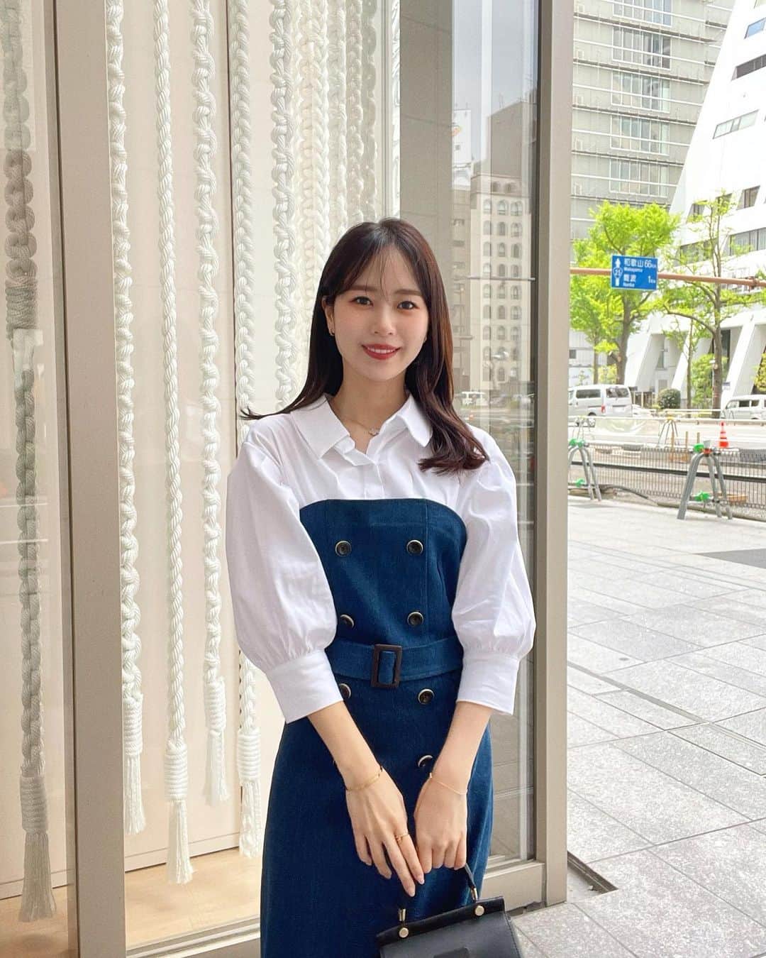 ハンナミのインスタグラム：「✨🌼  そして先日ちらっと載せた 新作ドッキングデニムワンピースも 21日(金)〜発売startです ♡」