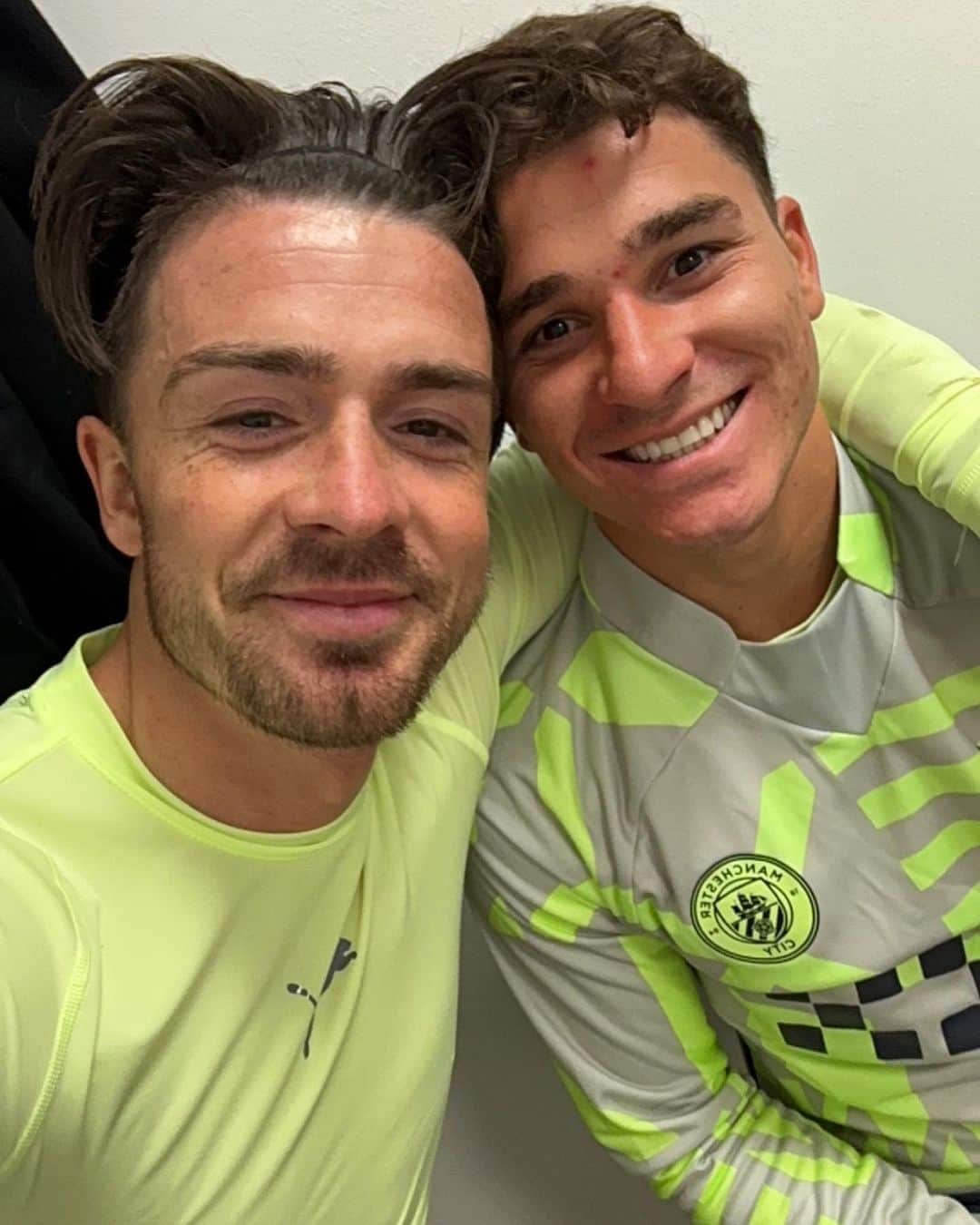 ジャック・グリーリッシュのインスタグラム：「Get in there!!!! Semis here we come! Come on Citehhhhh 💙💙💙」