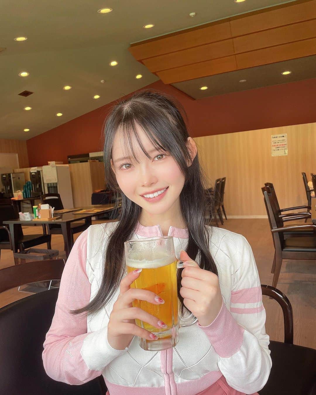 伊川愛梨さんのインスタグラム写真 - (伊川愛梨Instagram)「お昼はビール2杯飲んだよ🥰」4月19日 22時14分 - shirakawa_airi_