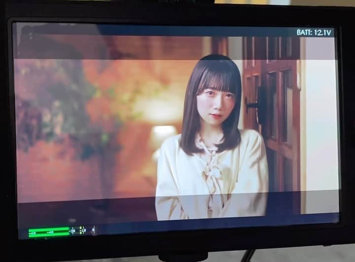 新居歩美のインスタグラム：「「バンソウコウ」MV公開されました🎬 観て頂けたら嬉しいです🩹！  #アイドル #アイドル前髪 #ブルベ夏 #mv #ドラマチックレコード」