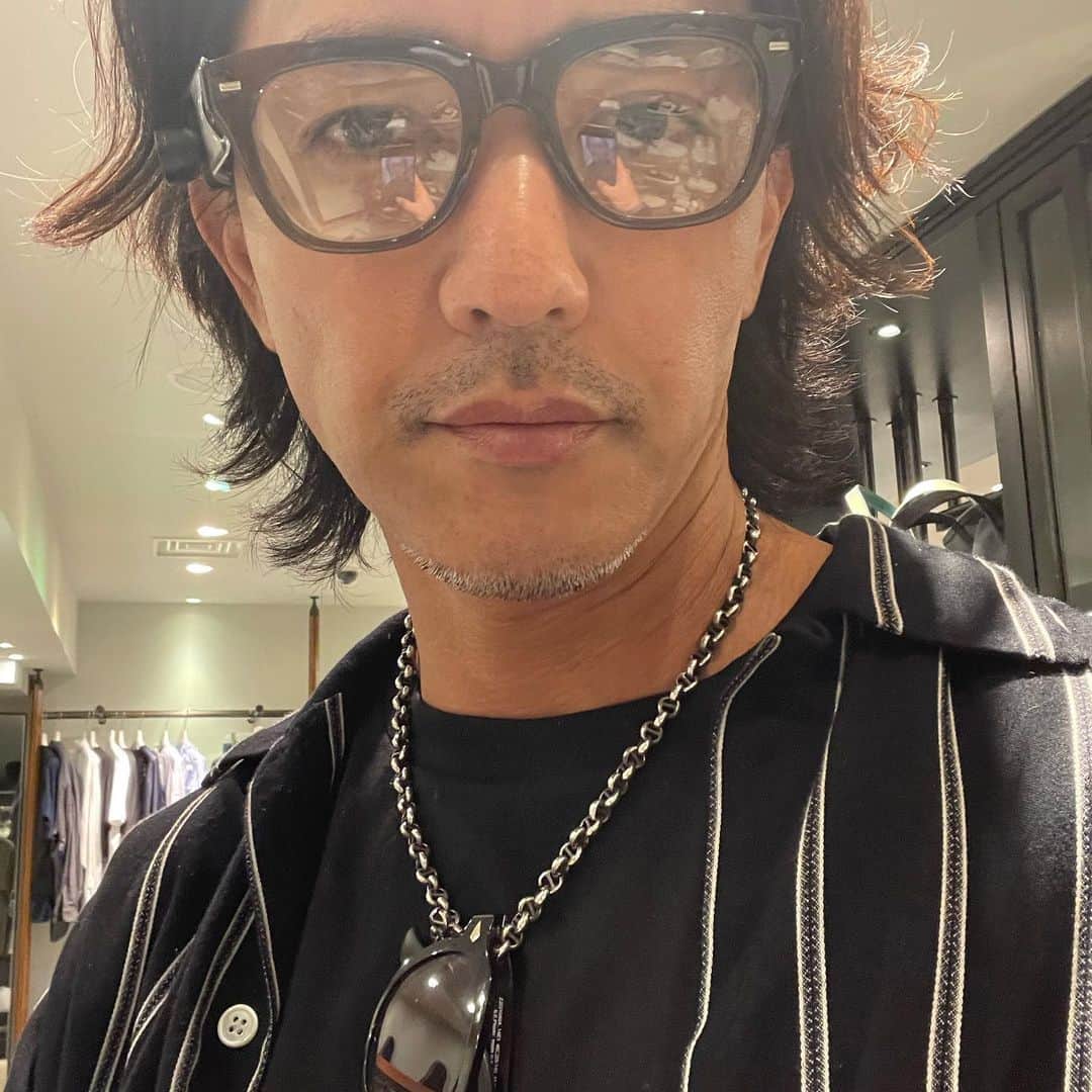金子昇さんのインスタグラム写真 - (金子昇Instagram)「眼鏡、サングラス物色中。  #金子昇 #眼鏡 #sunglasses」4月19日 23時29分 - noboru_kaneko_official